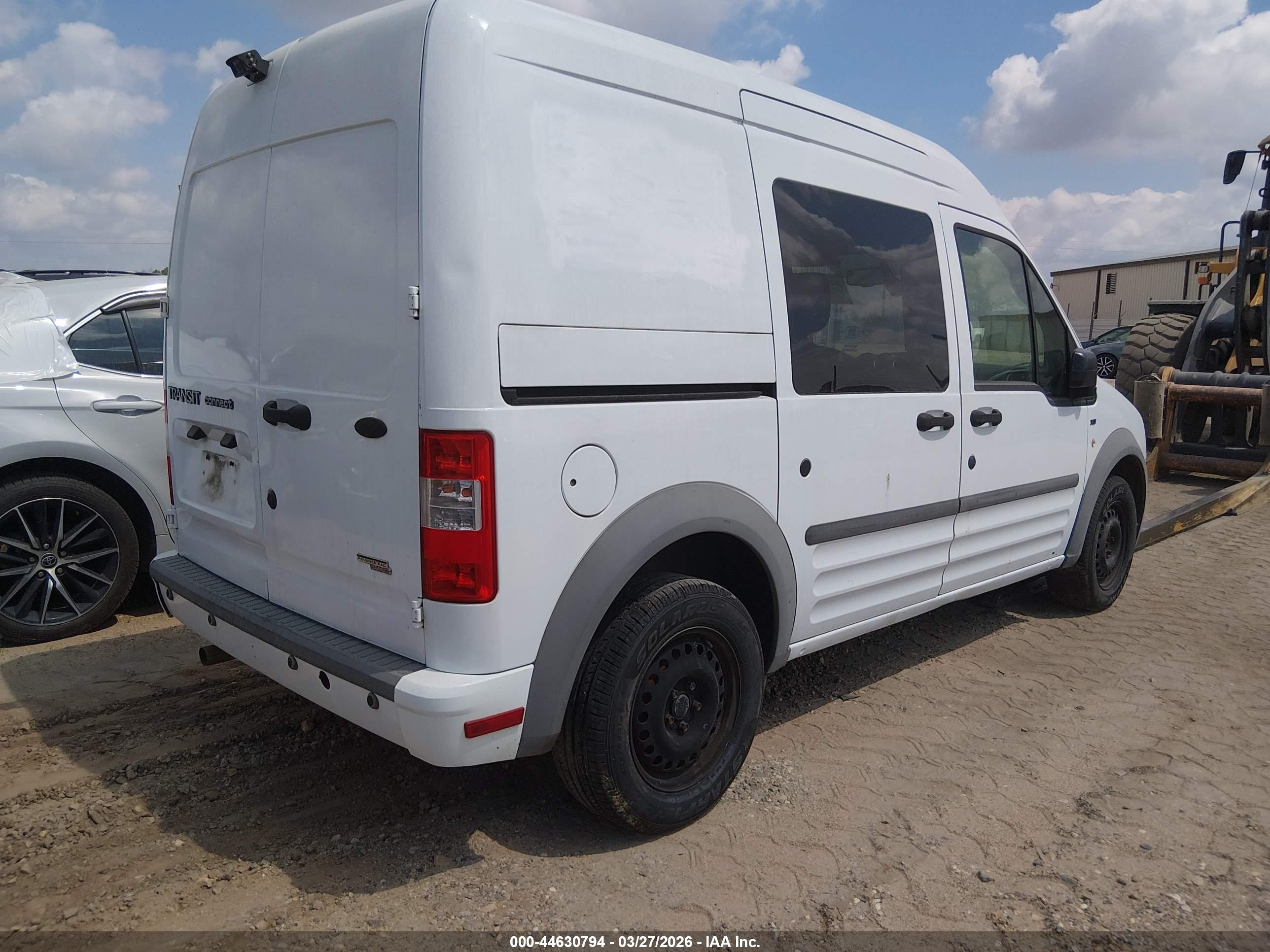 FORD TRANSIT image 4