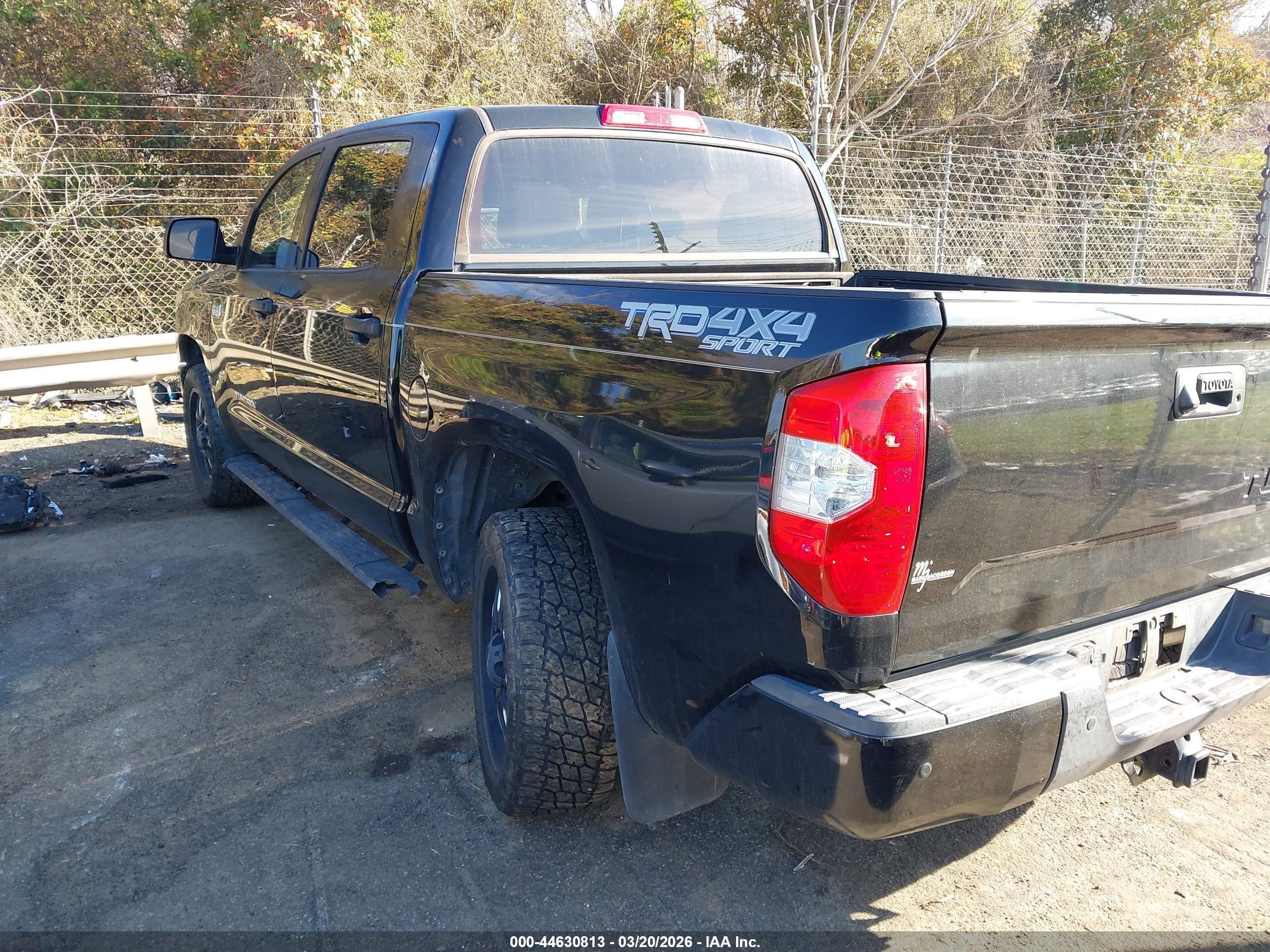 TOYOTA TUNDRA image 3