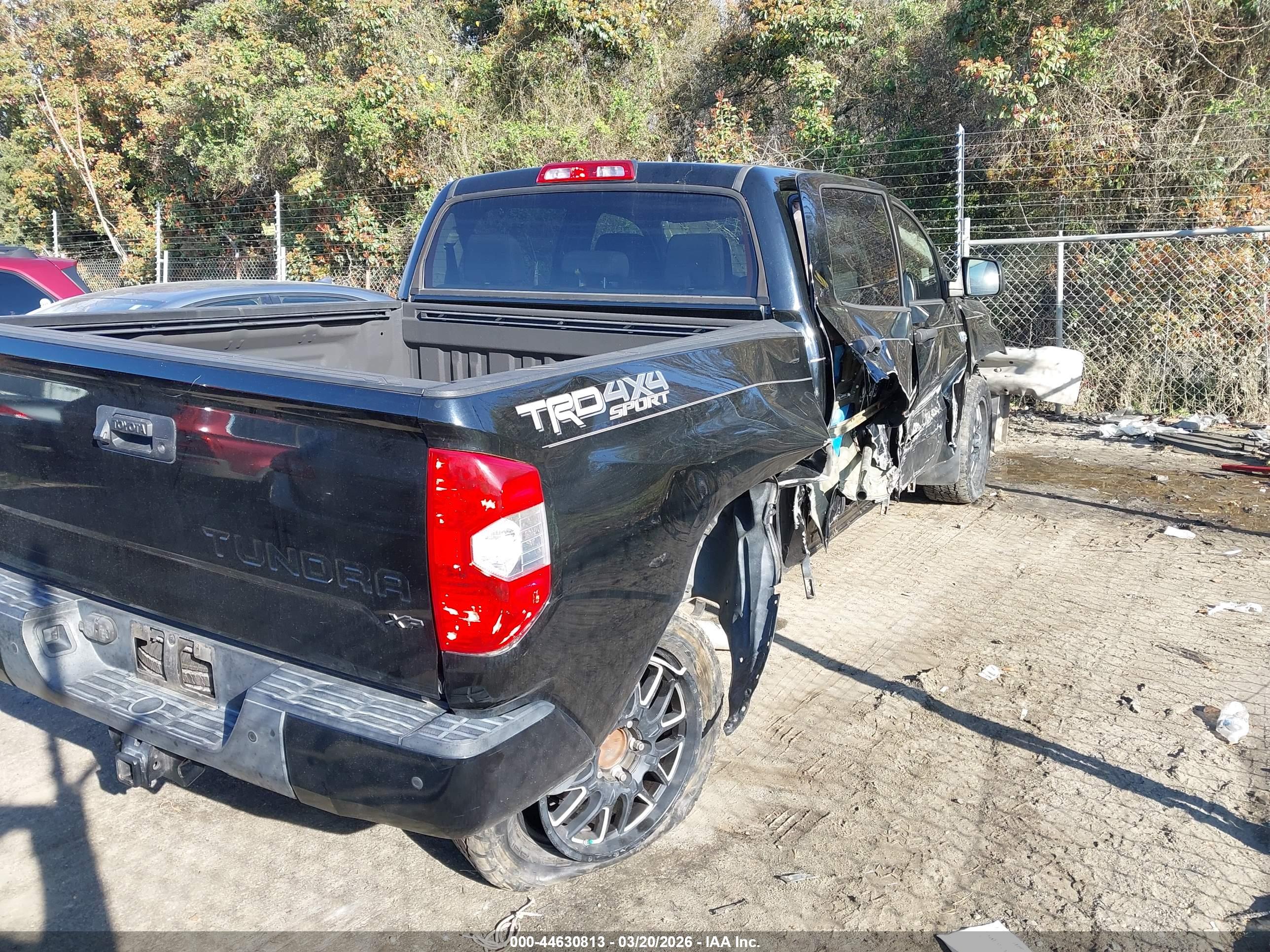 TOYOTA TUNDRA image 4