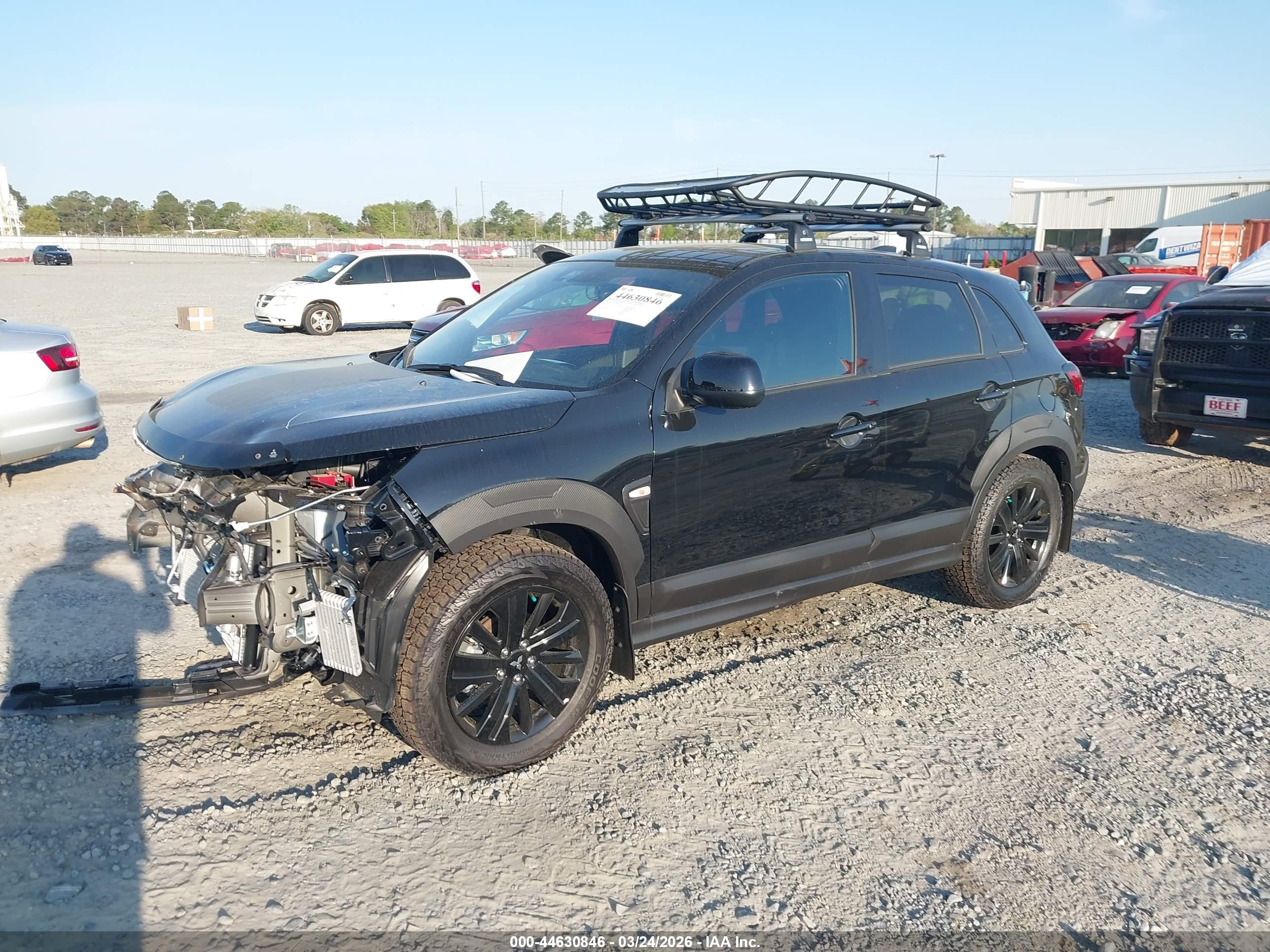 MITSUBISHI OUTLANDER image 2
