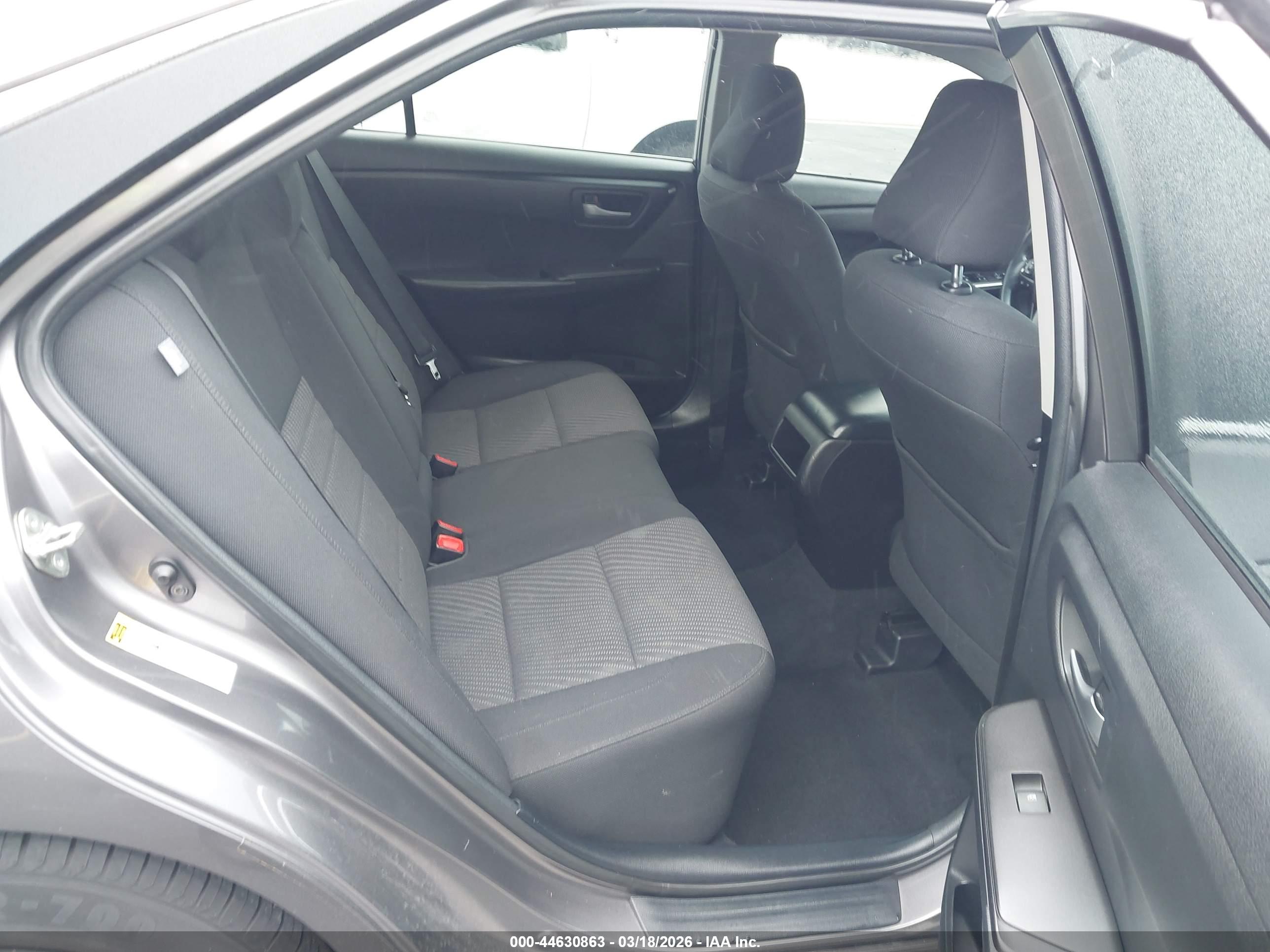 TOYOTA CAMRY image 8