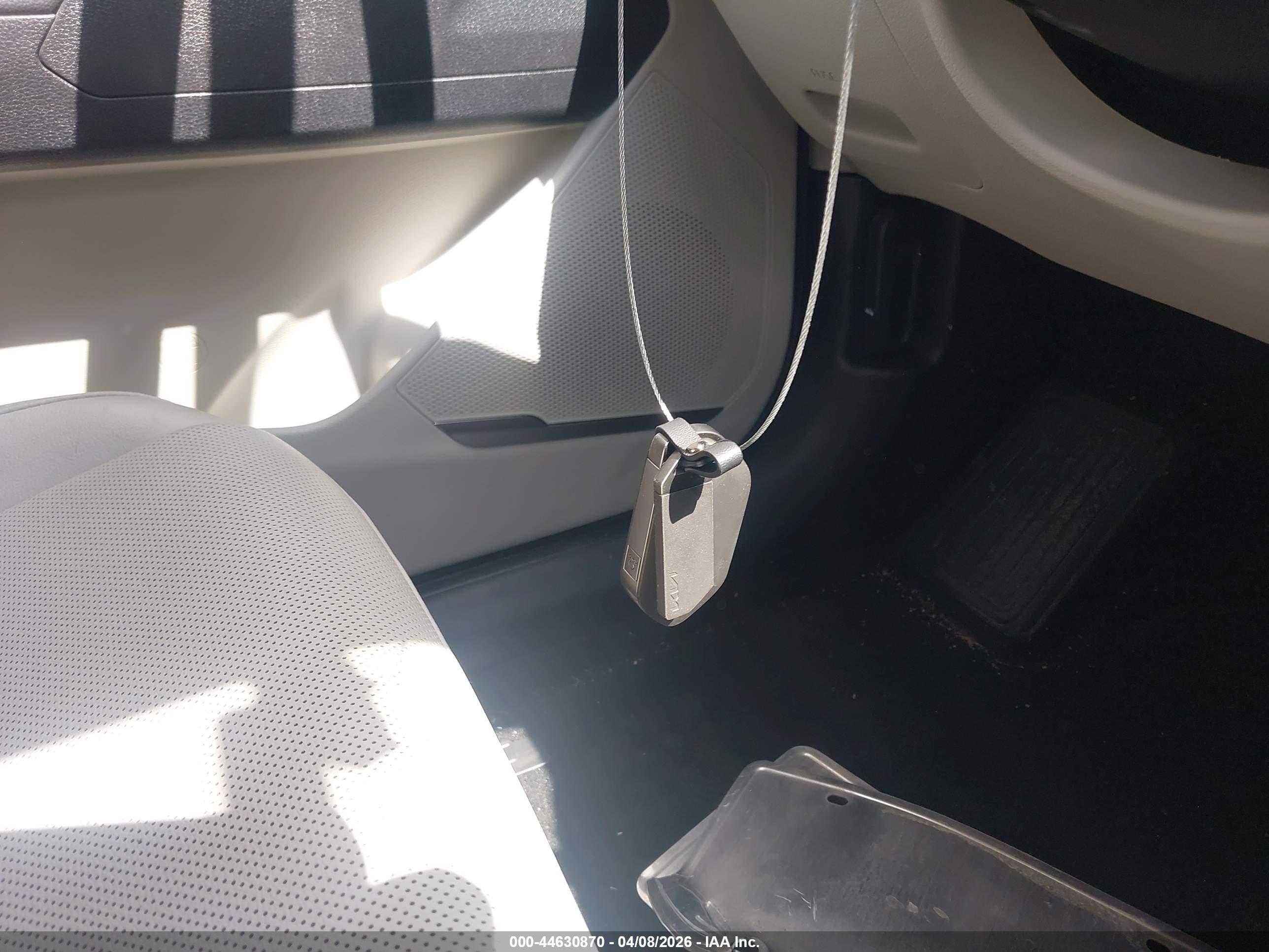 KIA SPORTAGE image 11