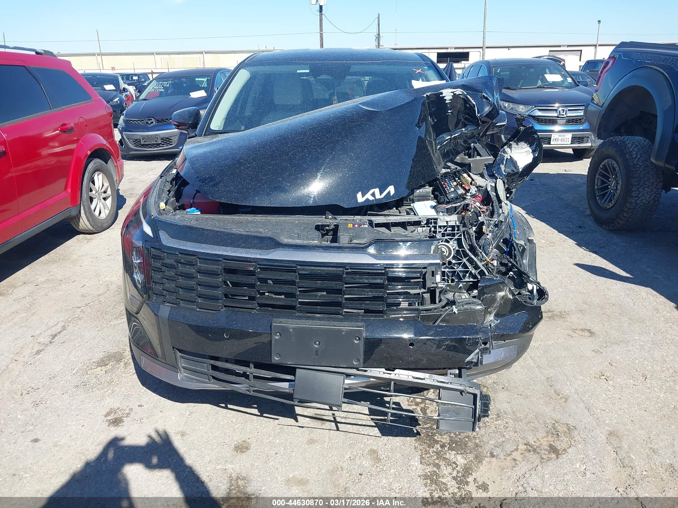 KIA SPORTAGE image 6