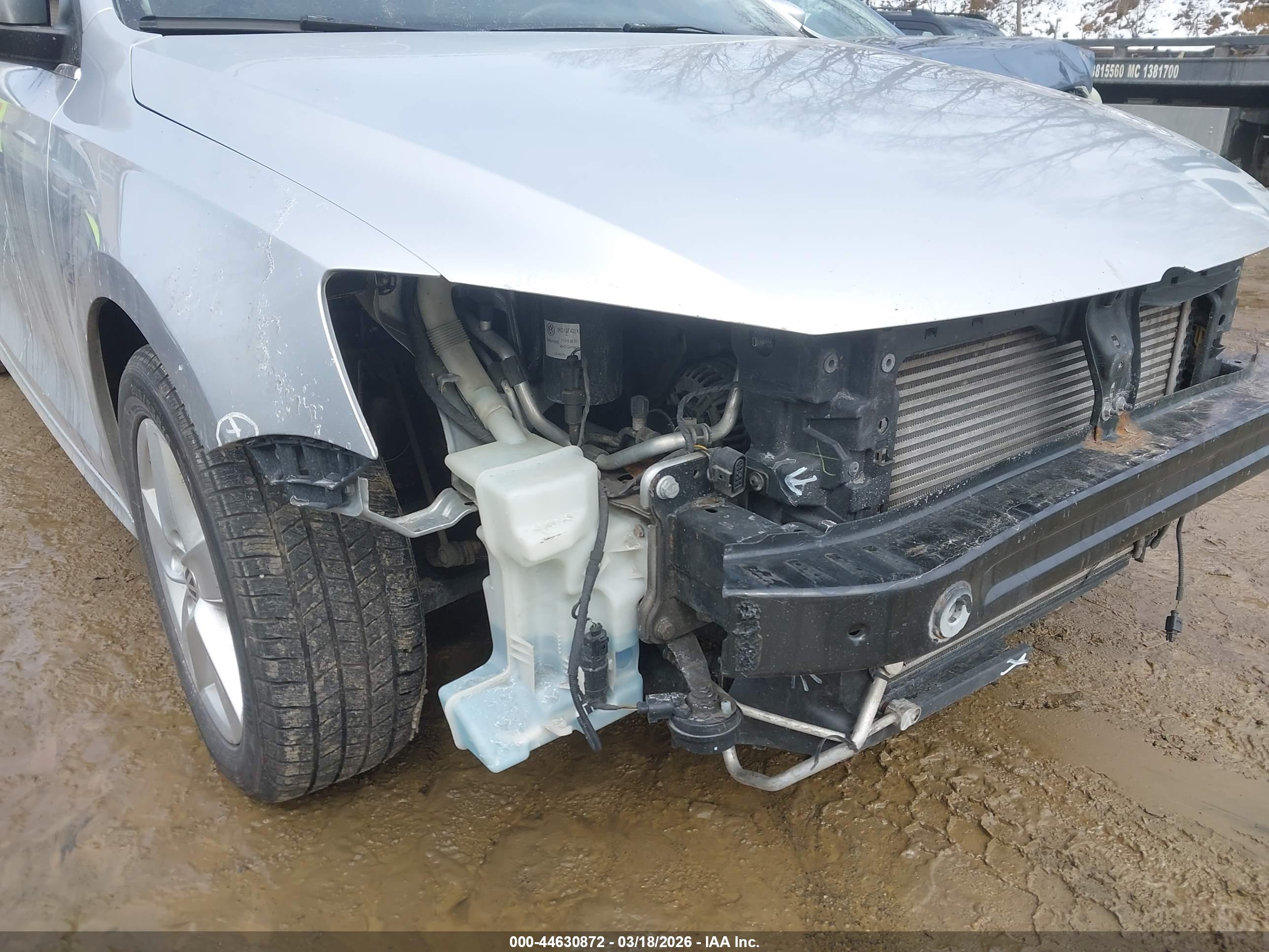 VOLKSWAGEN JETTA image 6