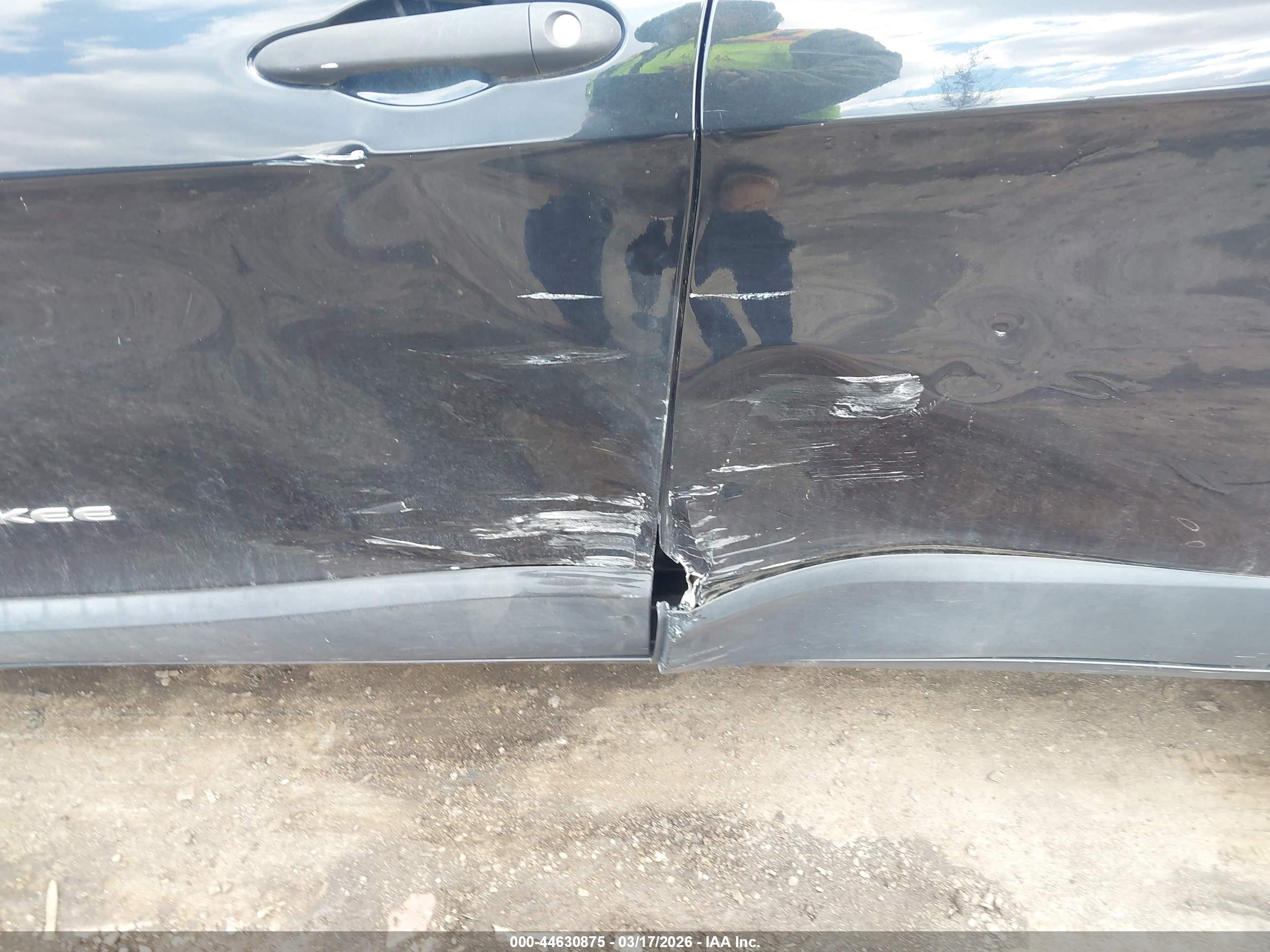 JEEP CHEROKEE image 6