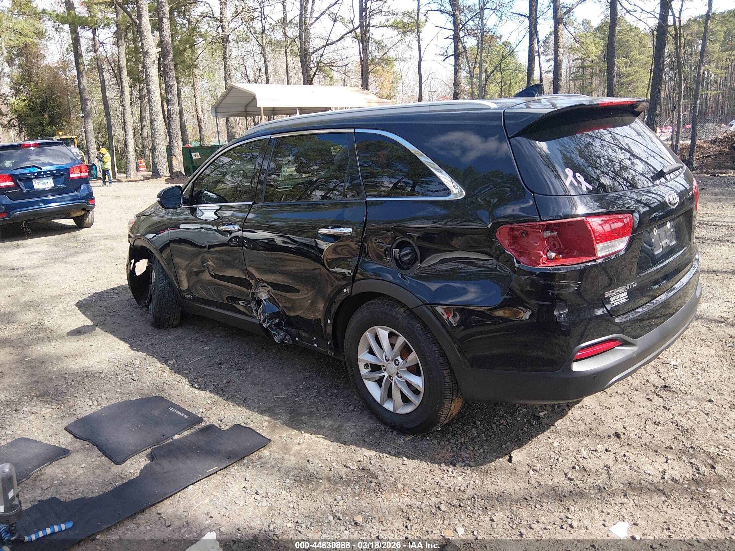 KIA SORENTO image 3