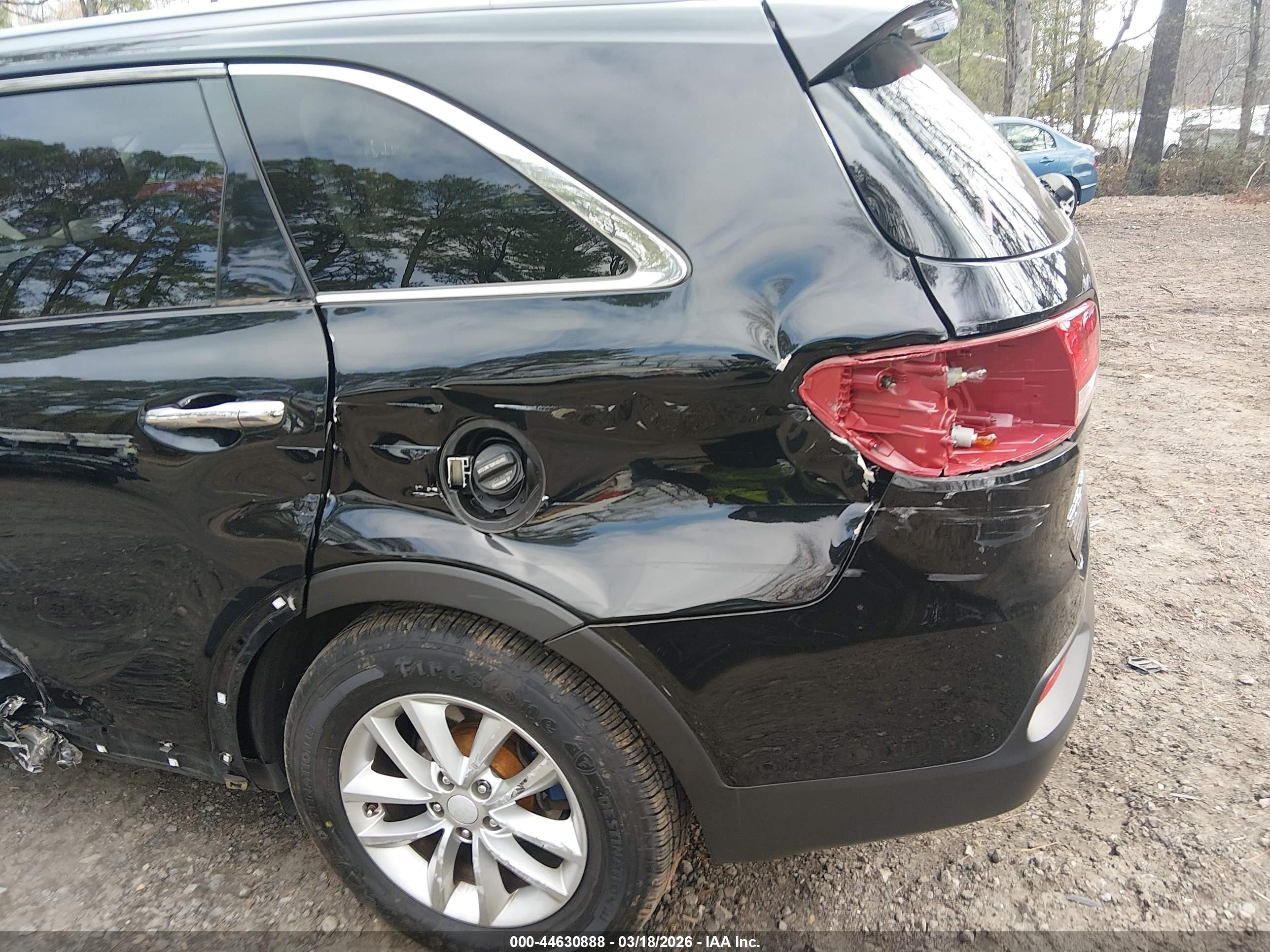 KIA SORENTO image 6
