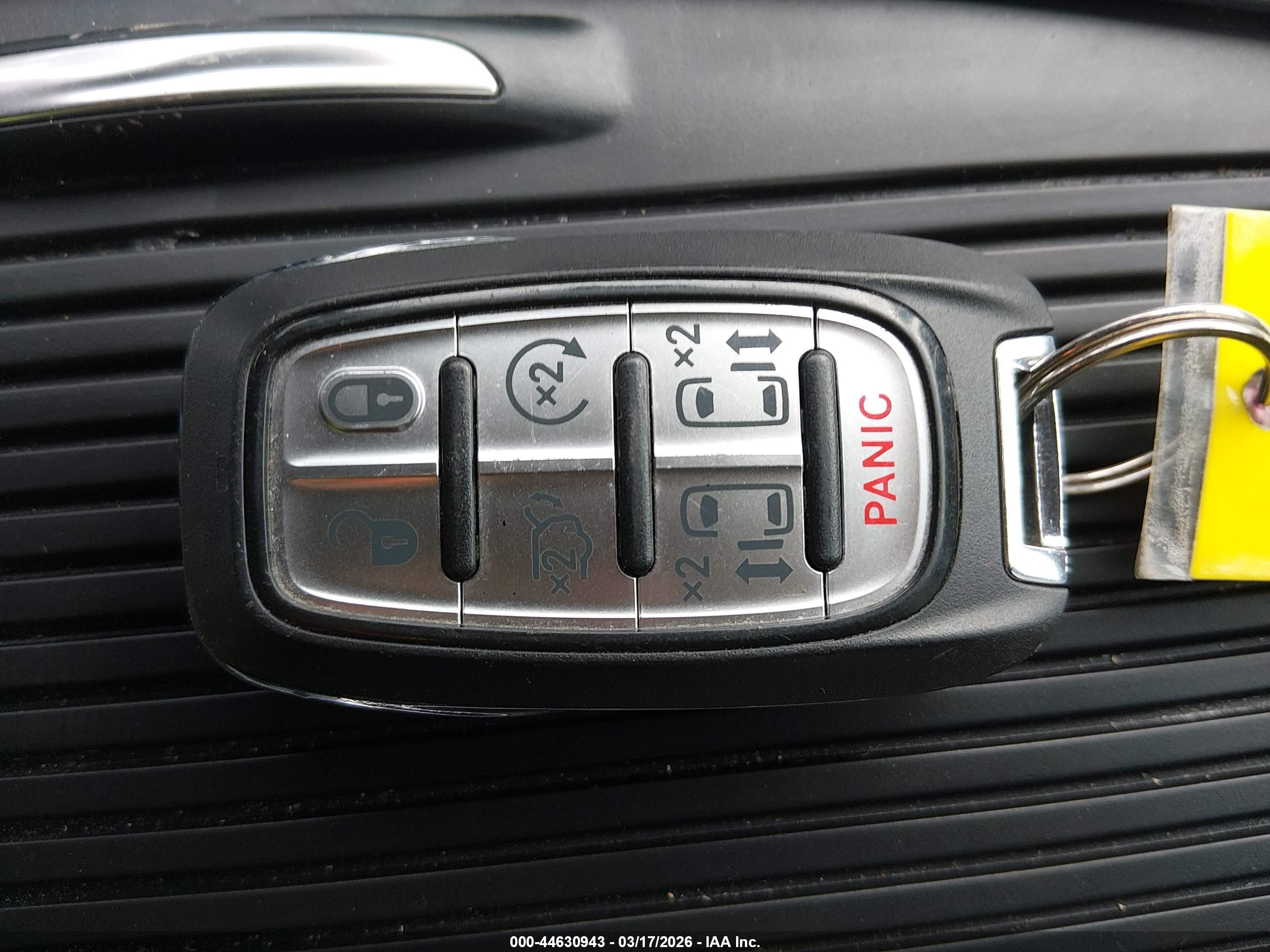 CHRYSLER PACIFICA image 11