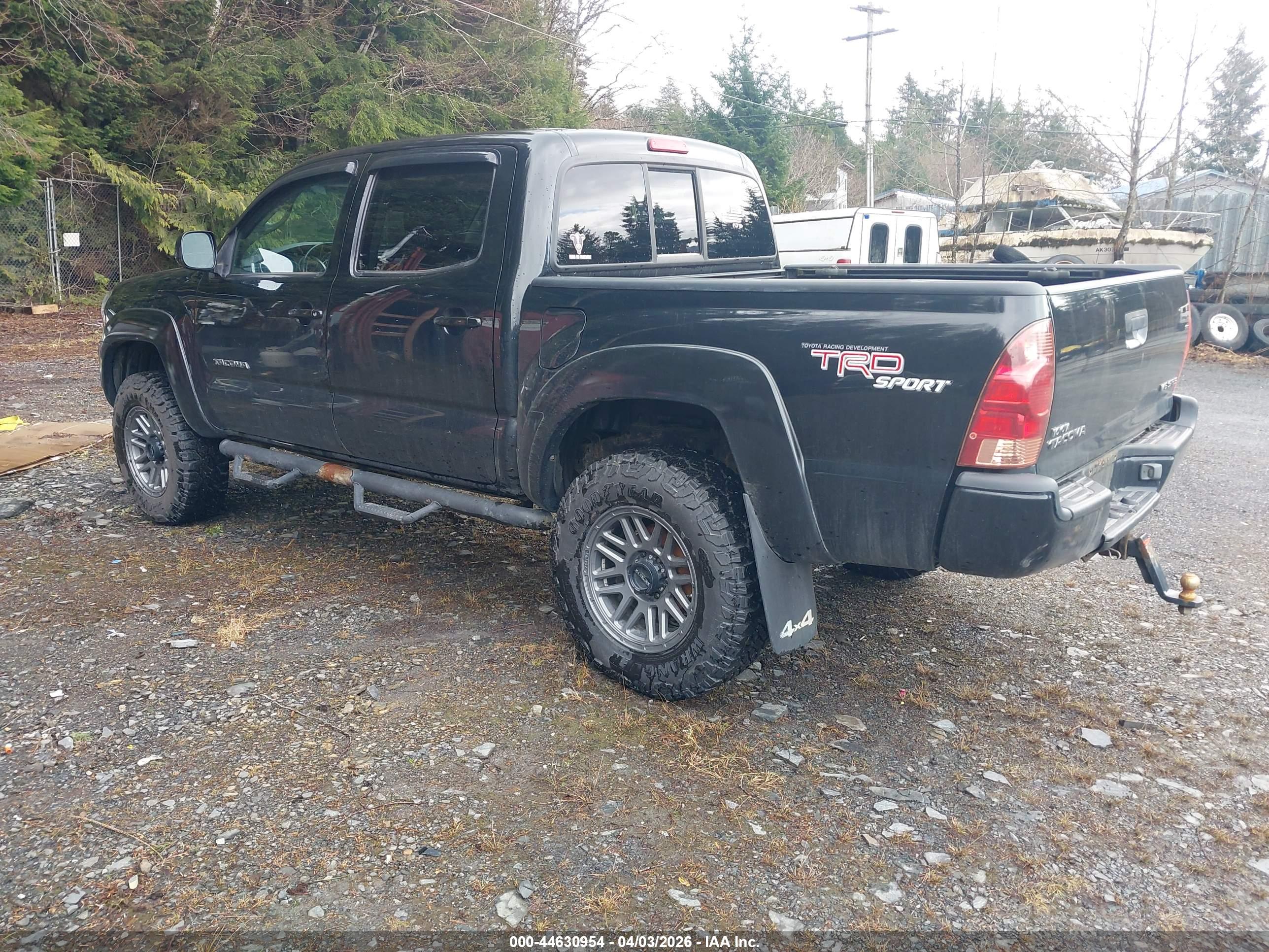 TOYOTA TACOMA image 3