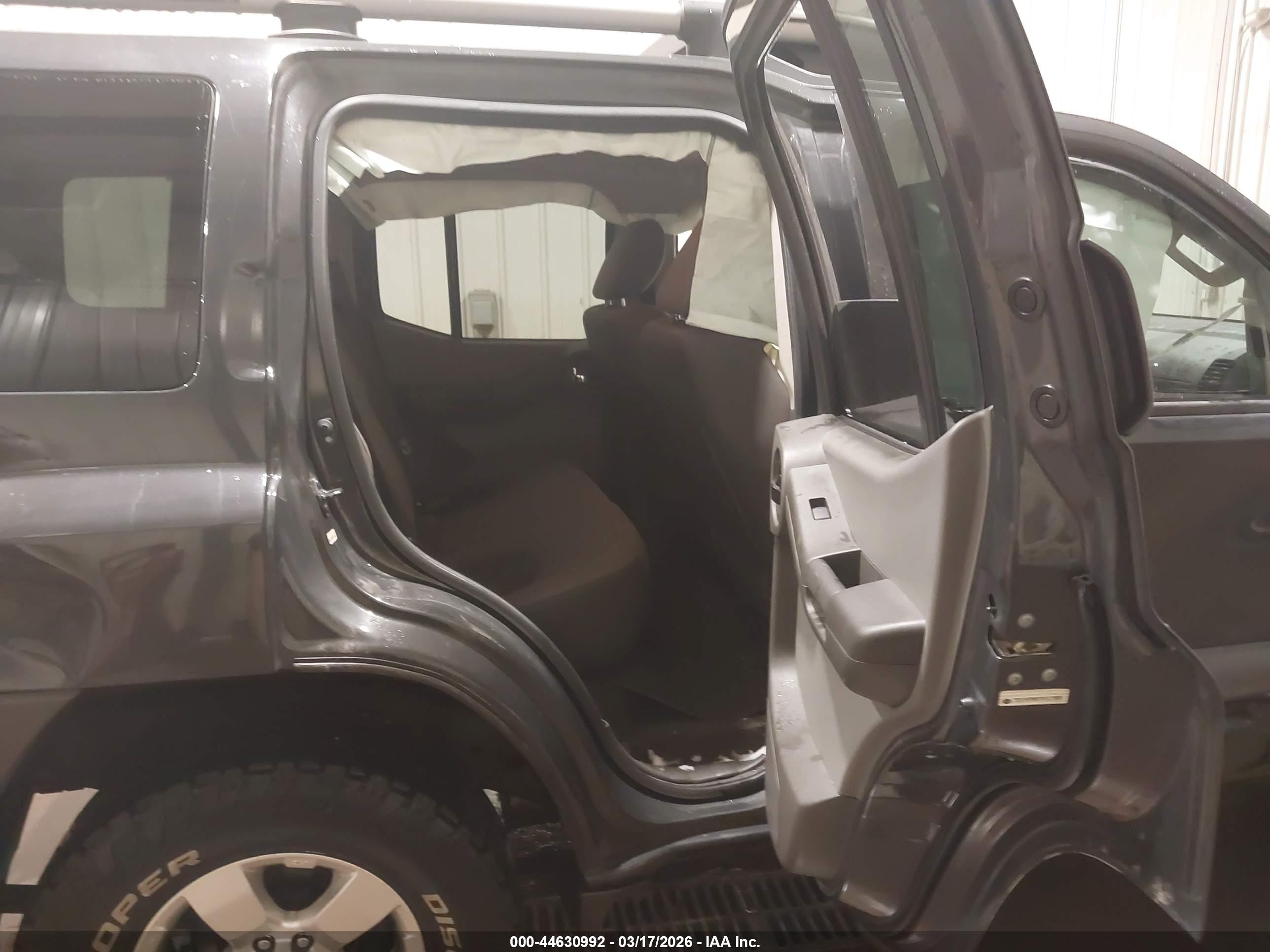 NISSAN XTERRA image 8