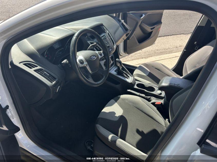 FORD FOCUS image 5