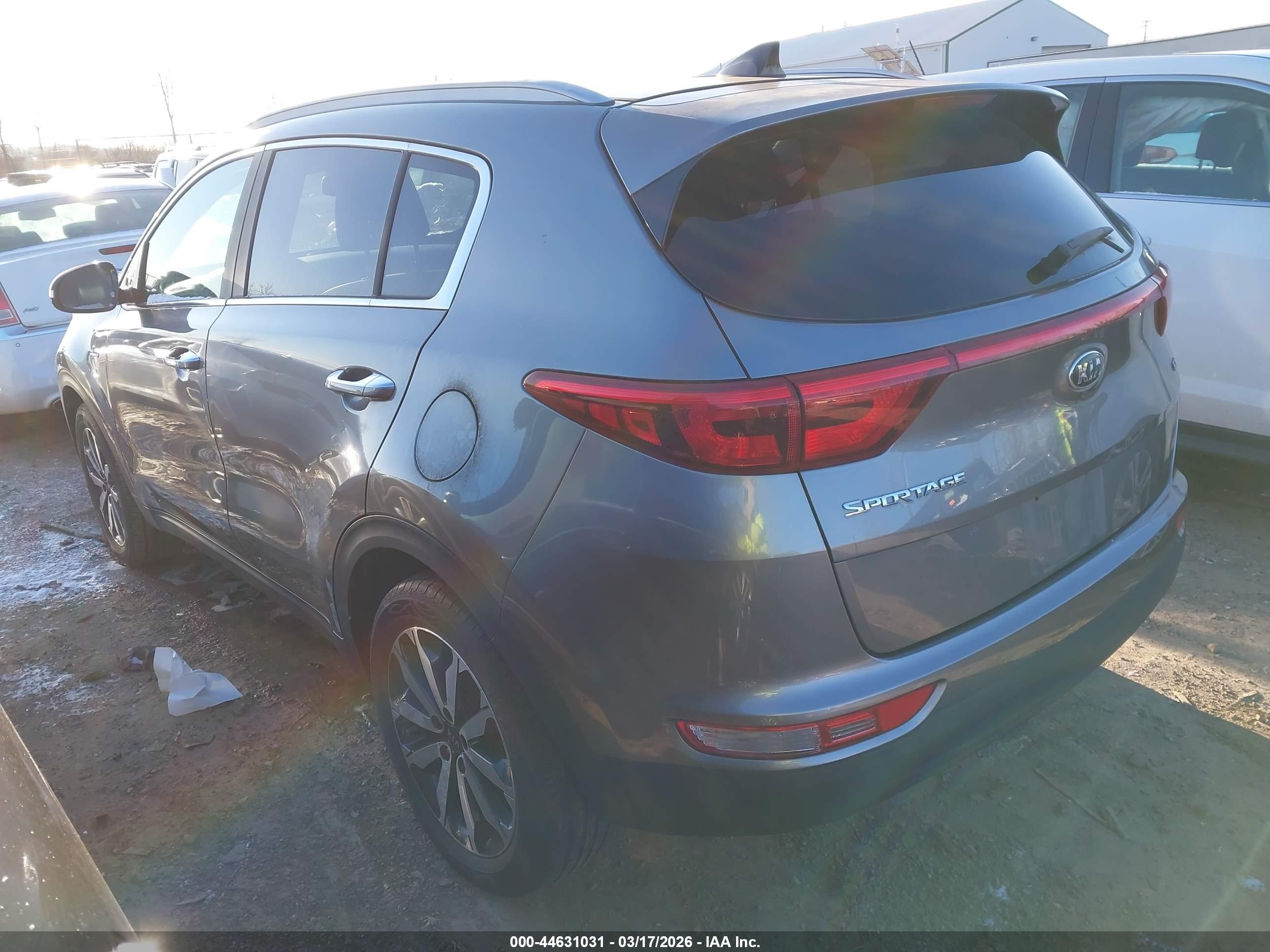 KIA SPORTAGE image 3