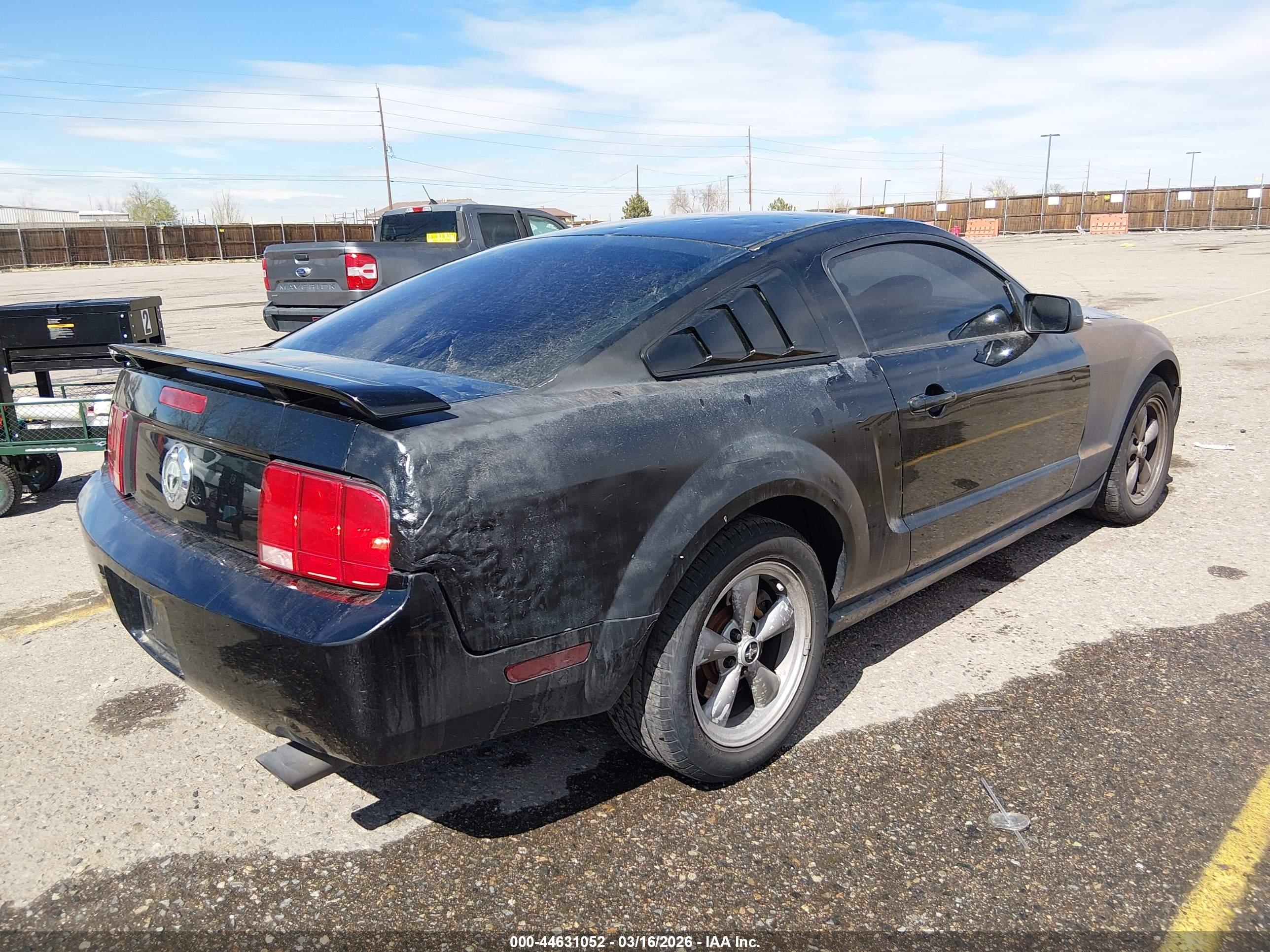 FORD MUSTANG image 4