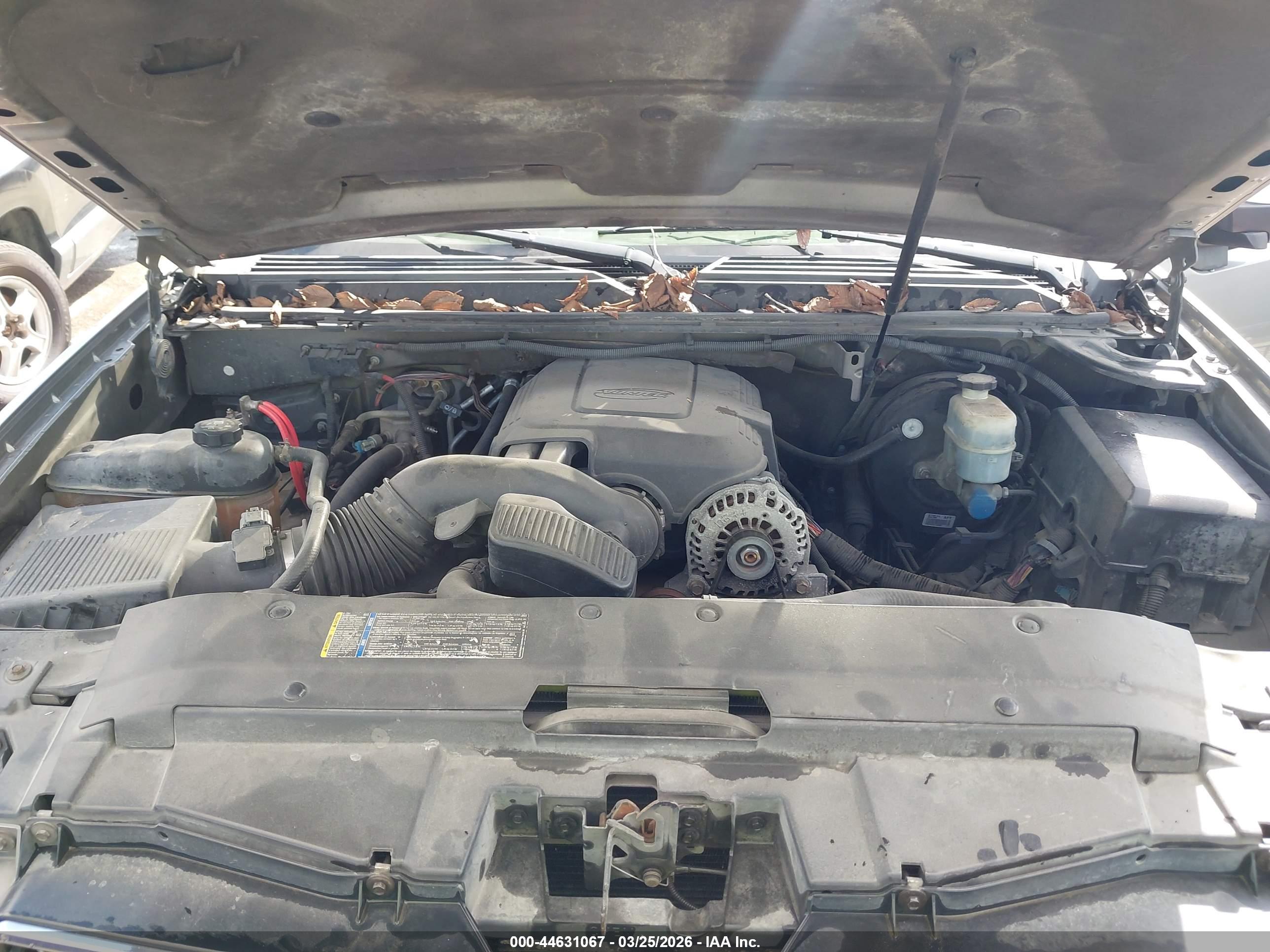 CHEVROLET TAHOE image 10