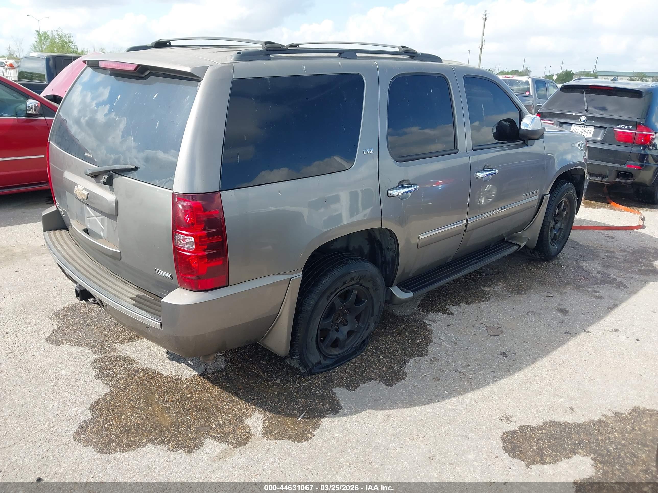 CHEVROLET TAHOE image 4