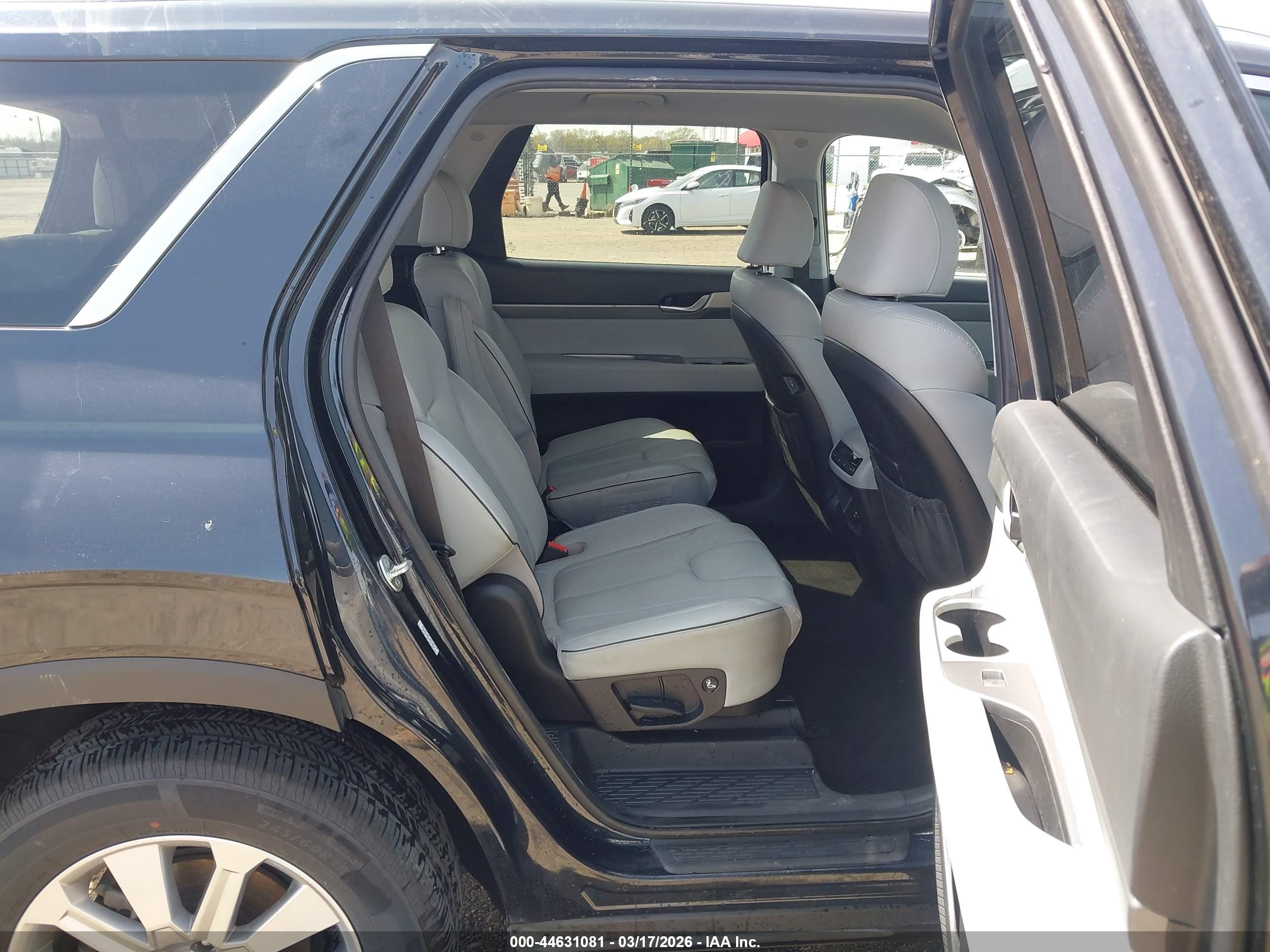 HYUNDAI PALISADE image 8