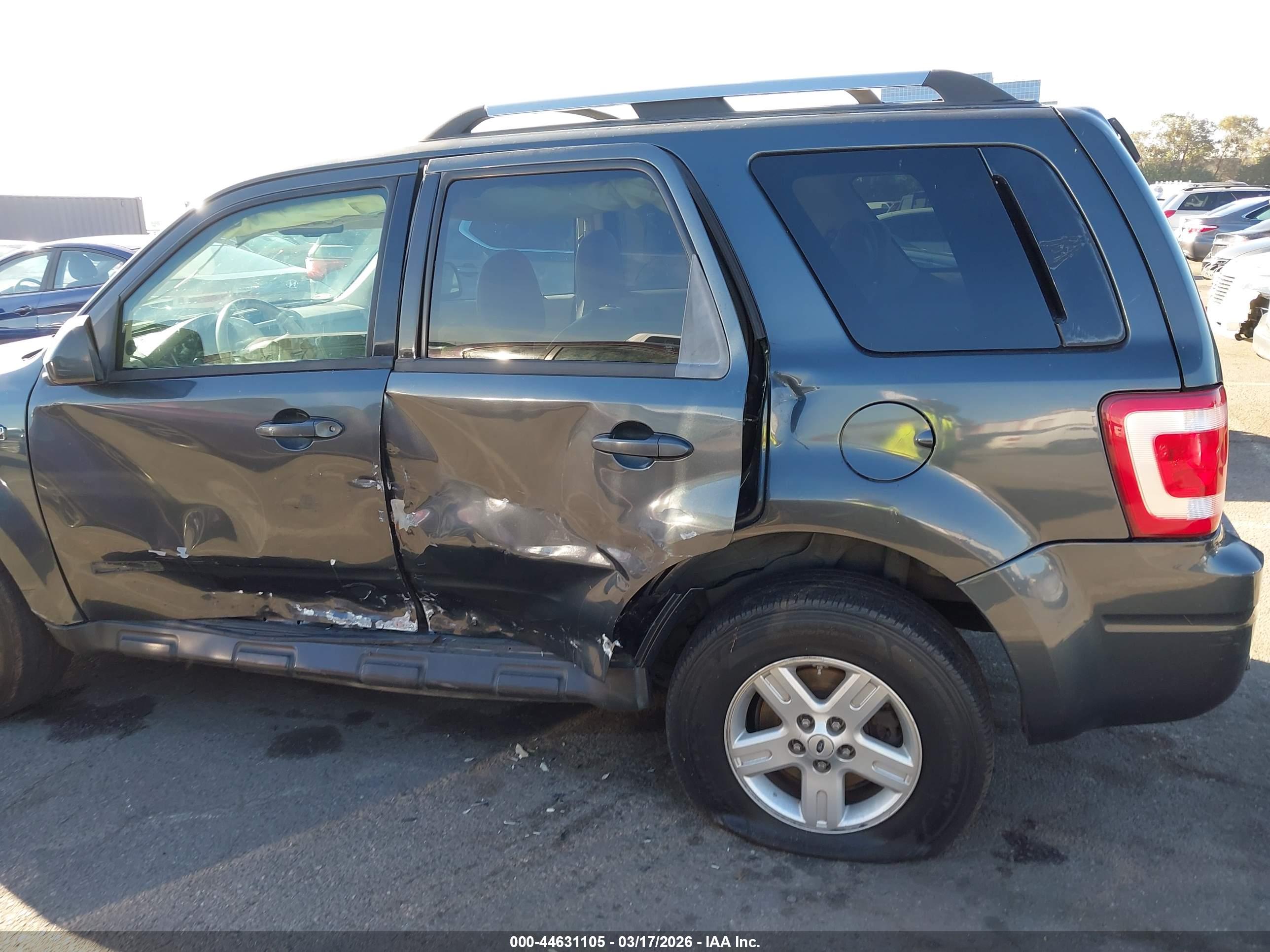 FORD ESCAPE image 6