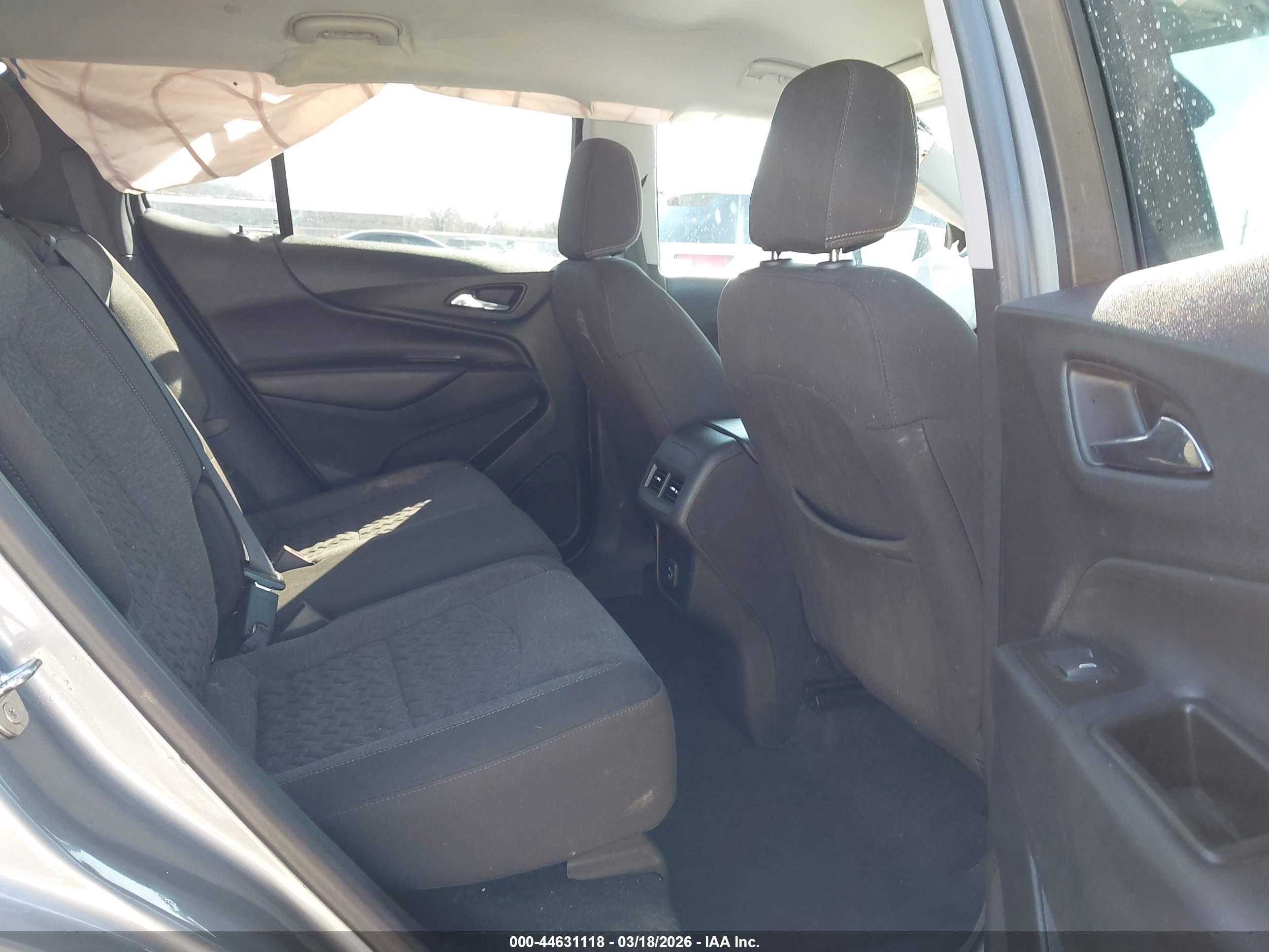CHEVROLET EQUINOX image 8