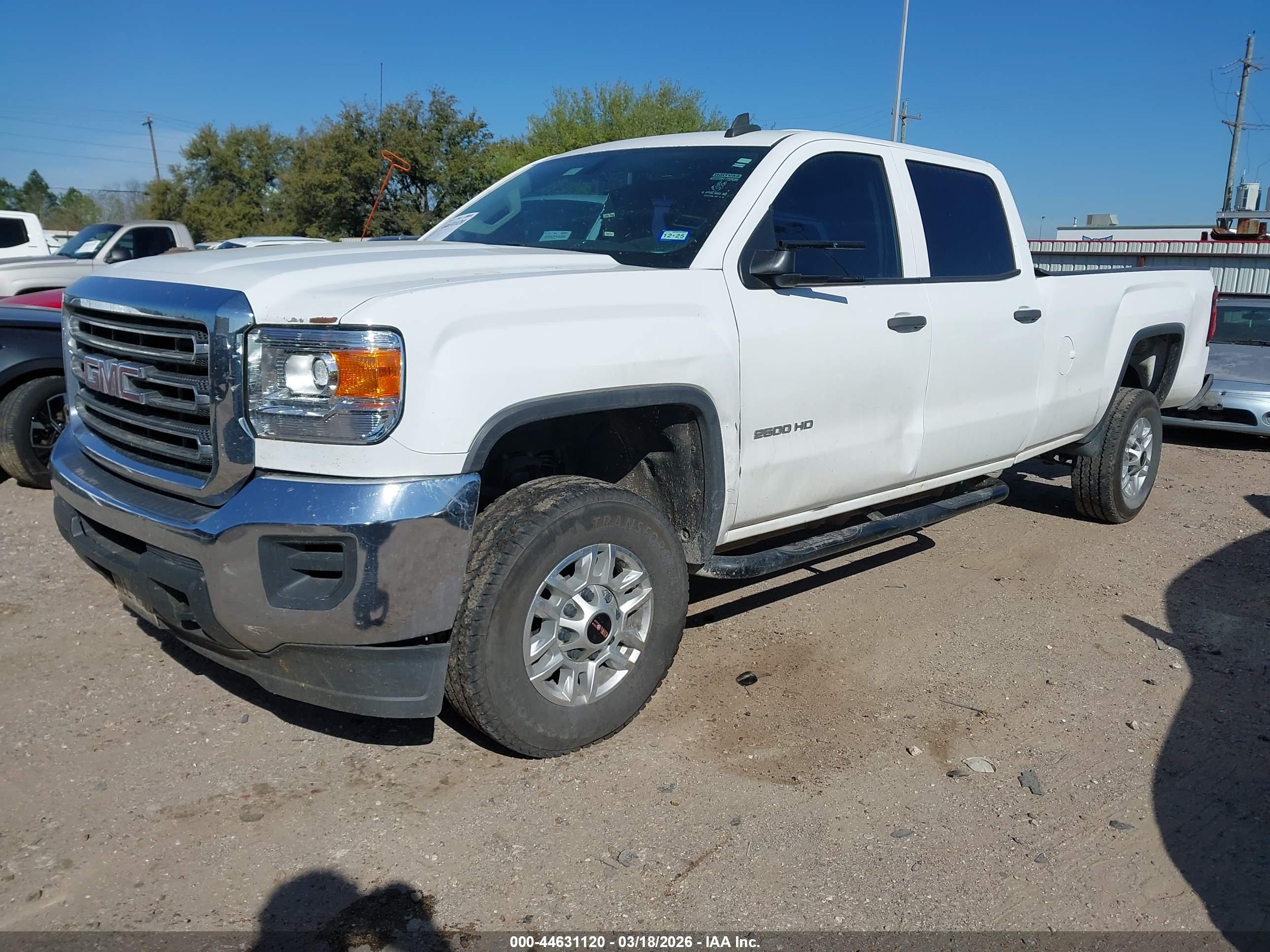 GMC SIERRA image 2