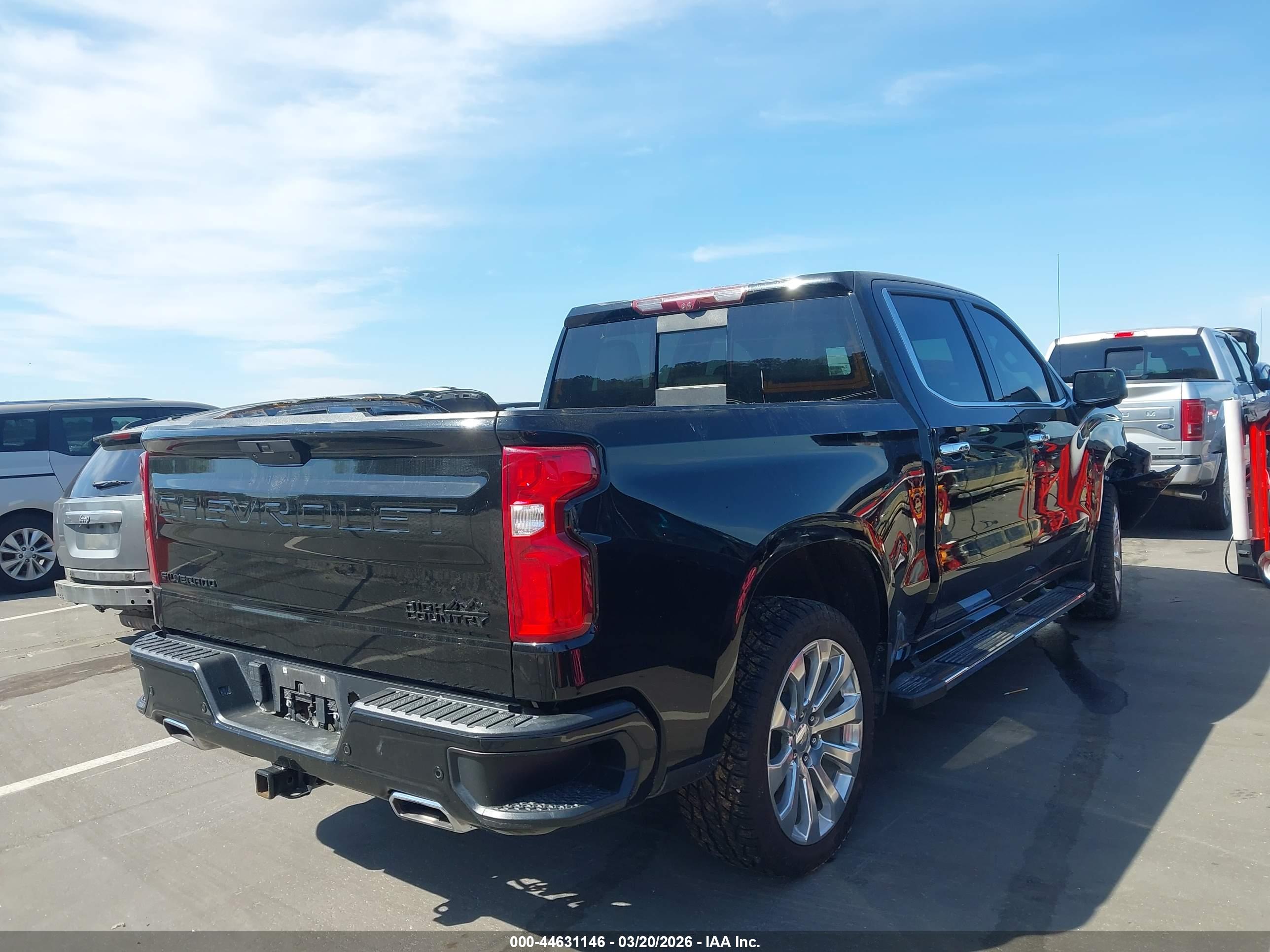 CHEVROLET SILVERADO image 4