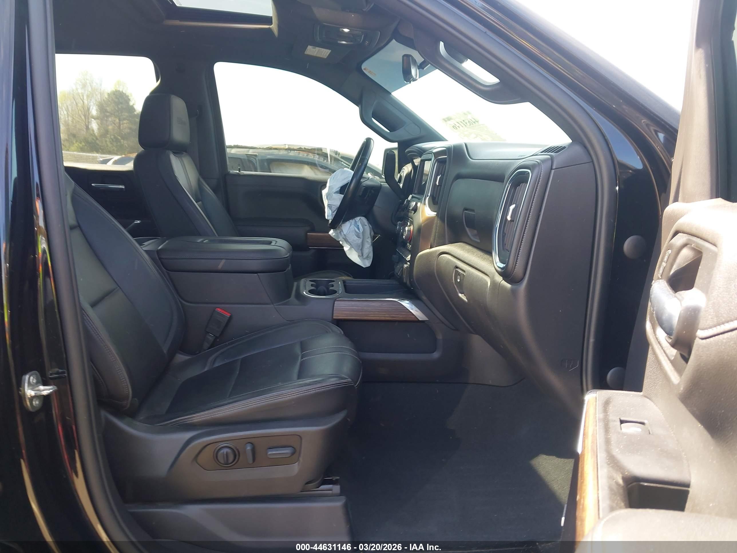CHEVROLET SILVERADO image 5