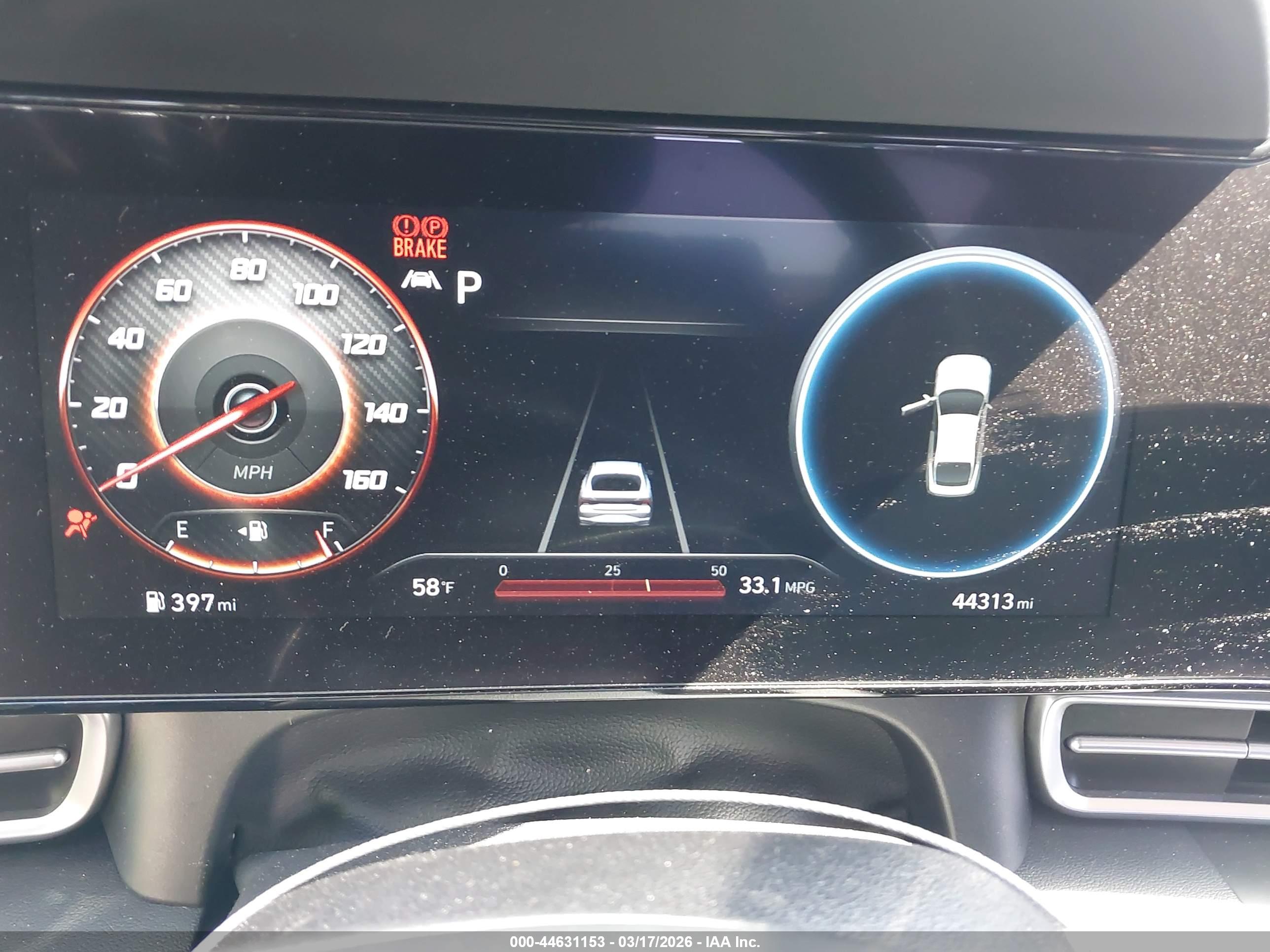 HYUNDAI ELANTRA image 7