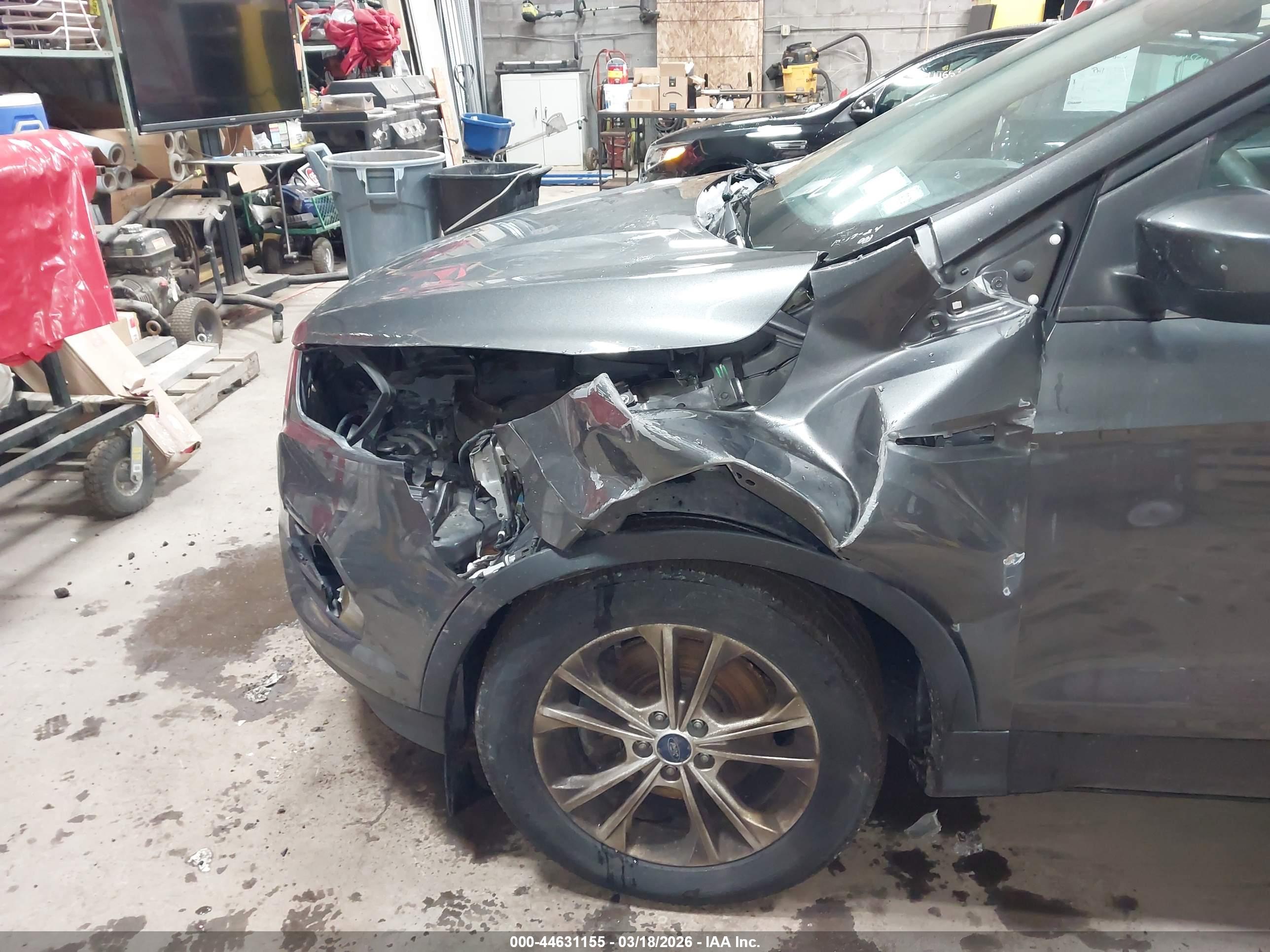 FORD ESCAPE image 6
