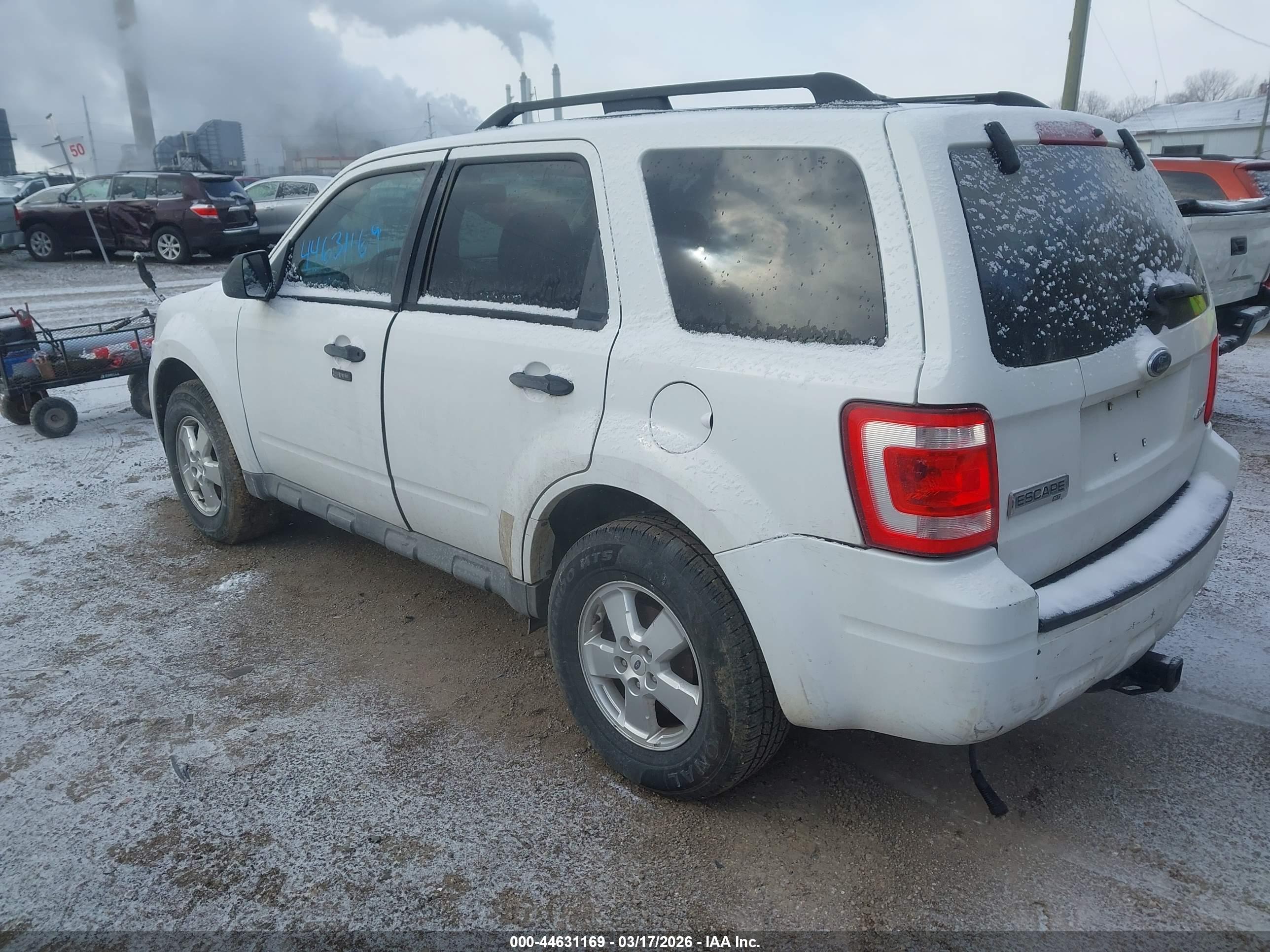 FORD ESCAPE image 3