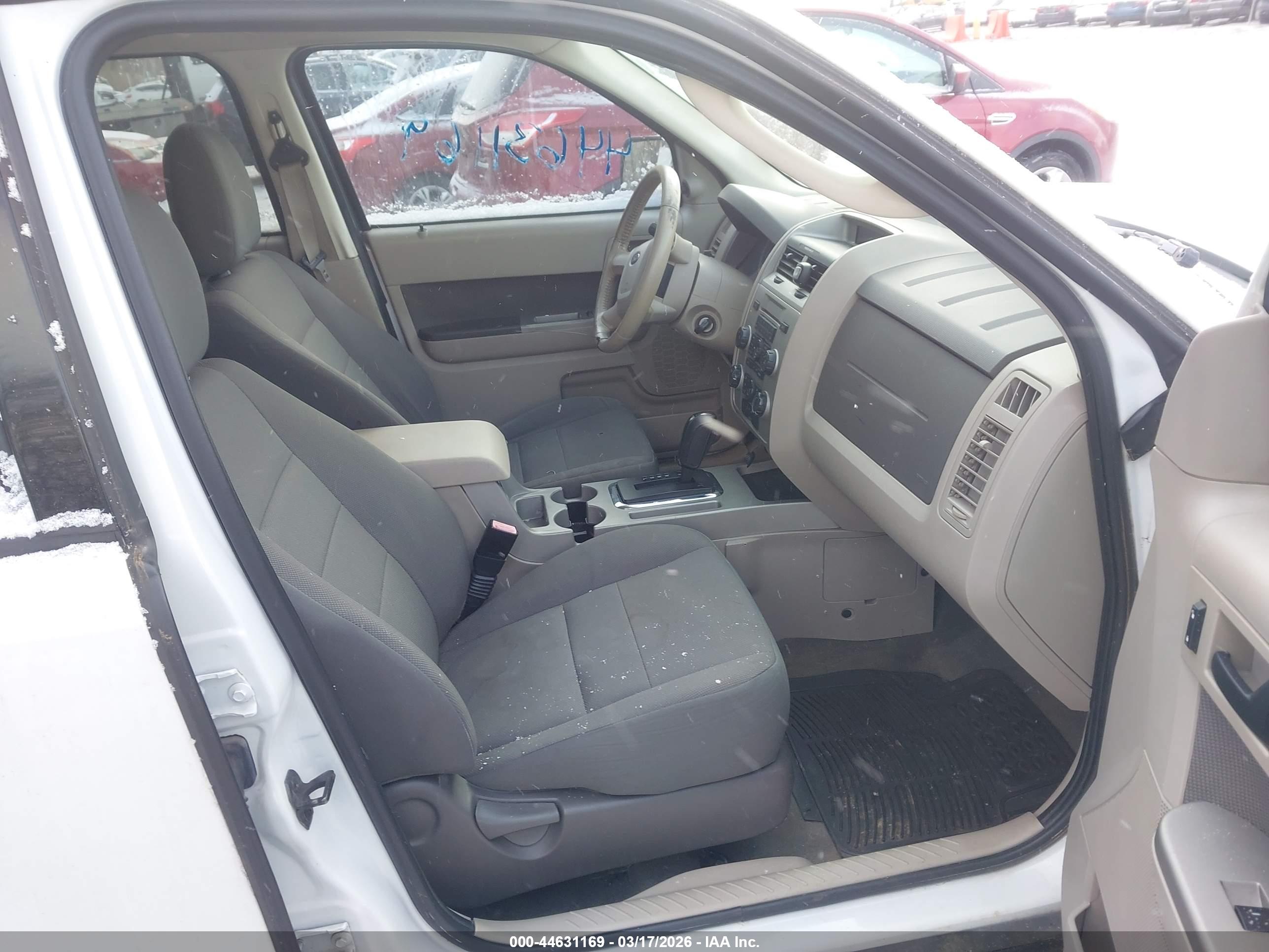 FORD ESCAPE image 5
