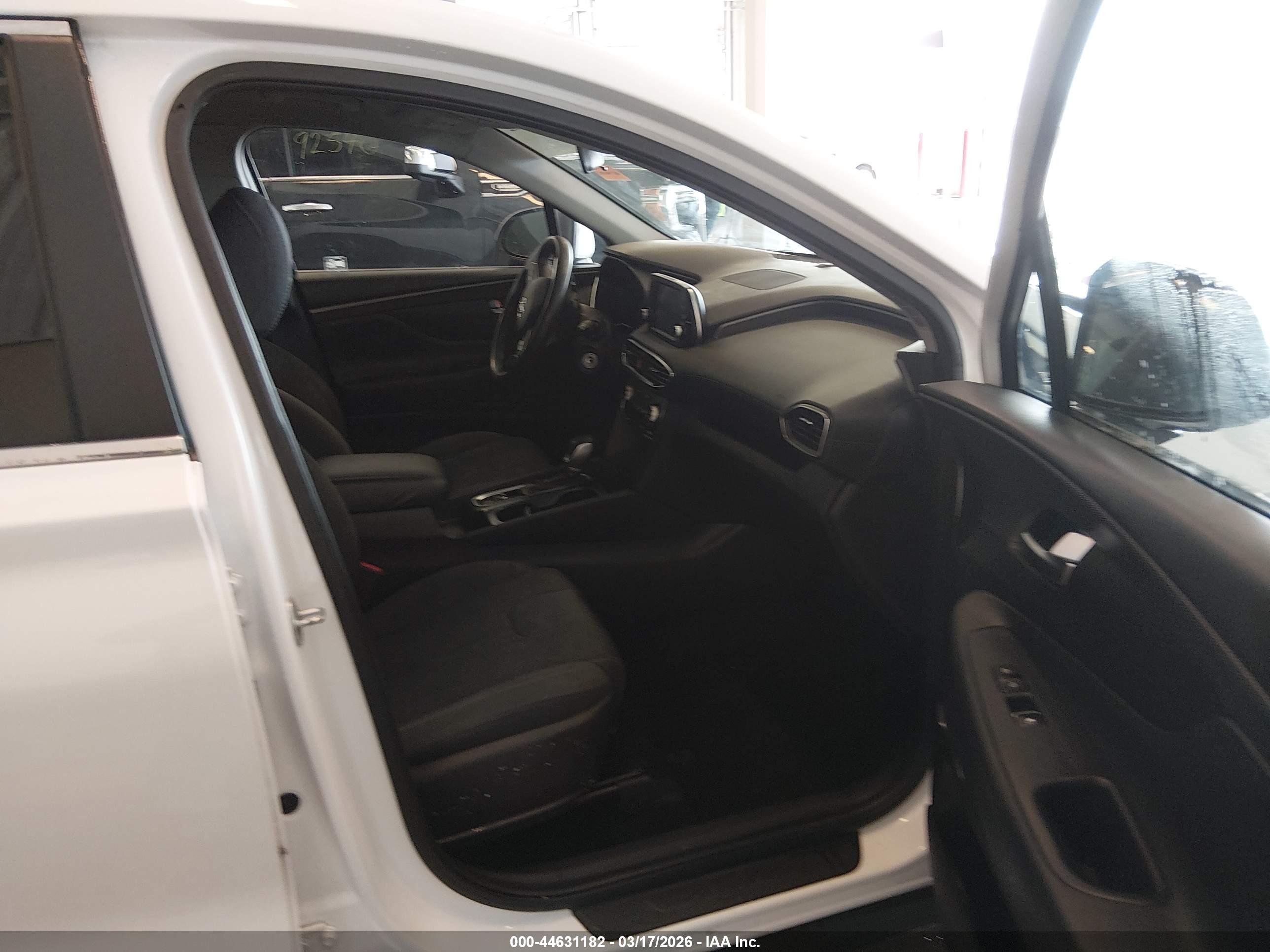 HYUNDAI SANTA image 5