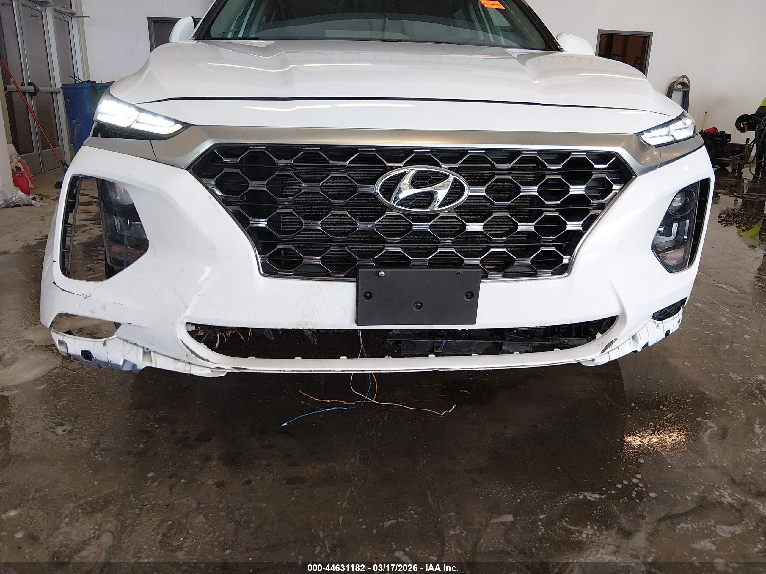 HYUNDAI SANTA image 6