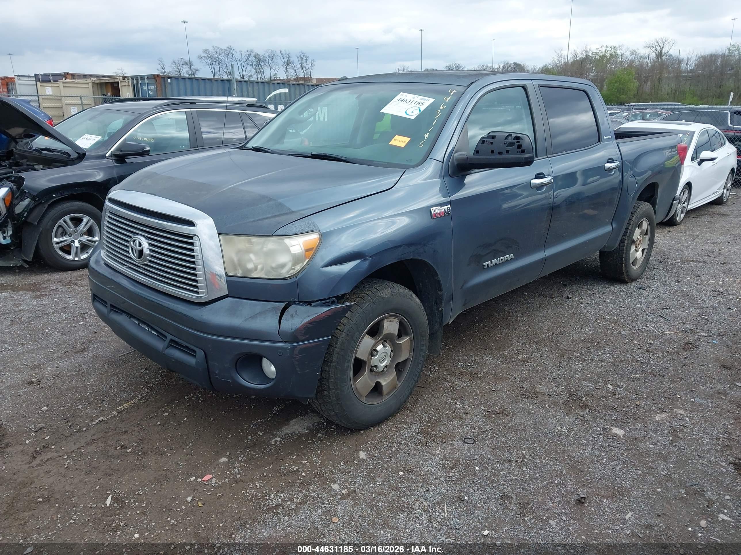 TOYOTA TUNDRA image 2
