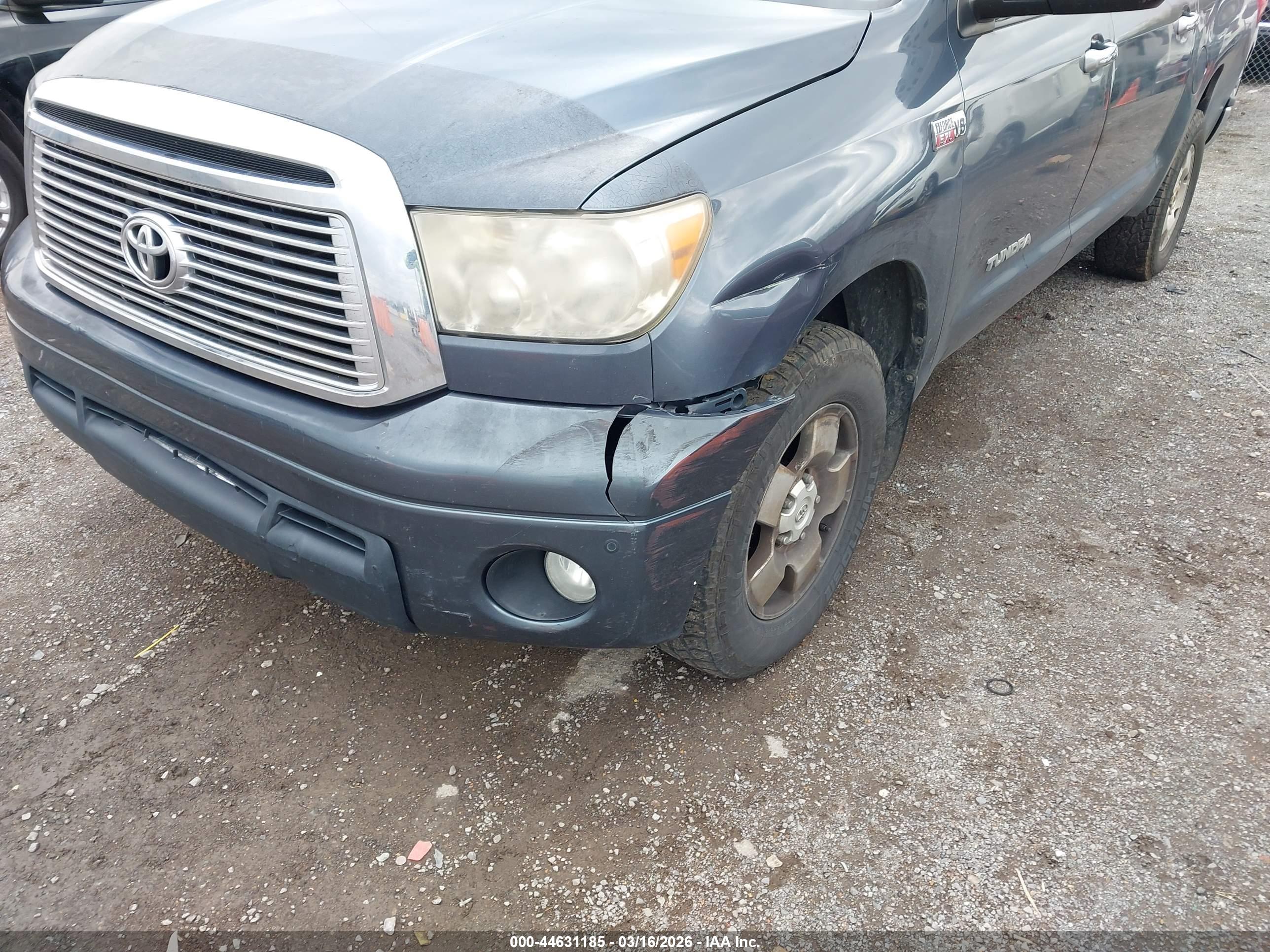 TOYOTA TUNDRA image 6