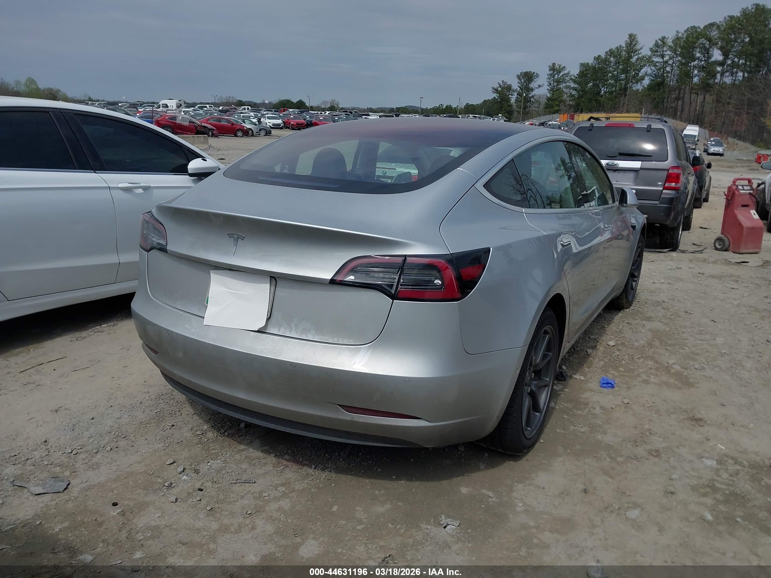 TESLA MODEL image 4