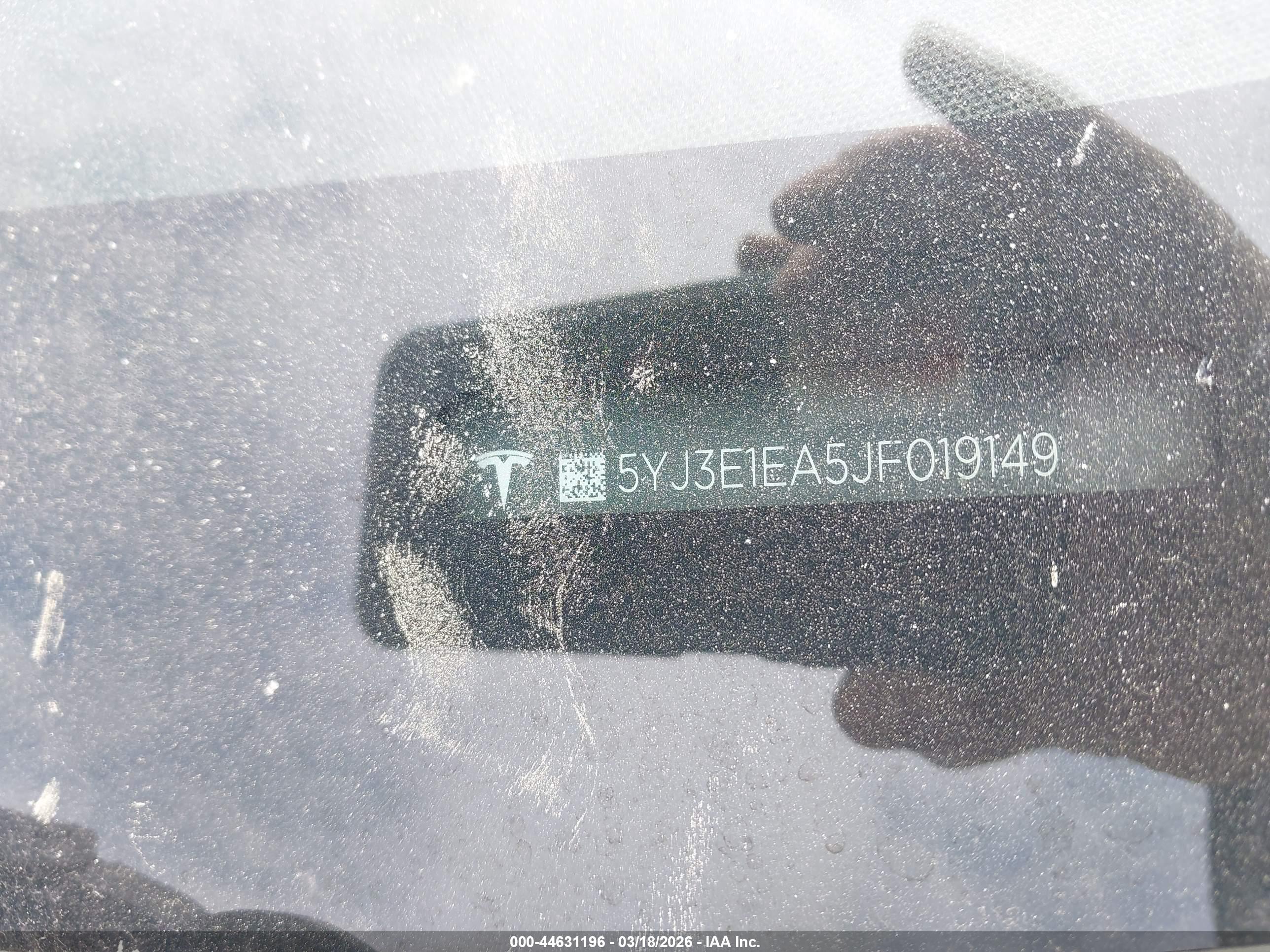 TESLA MODEL image 9