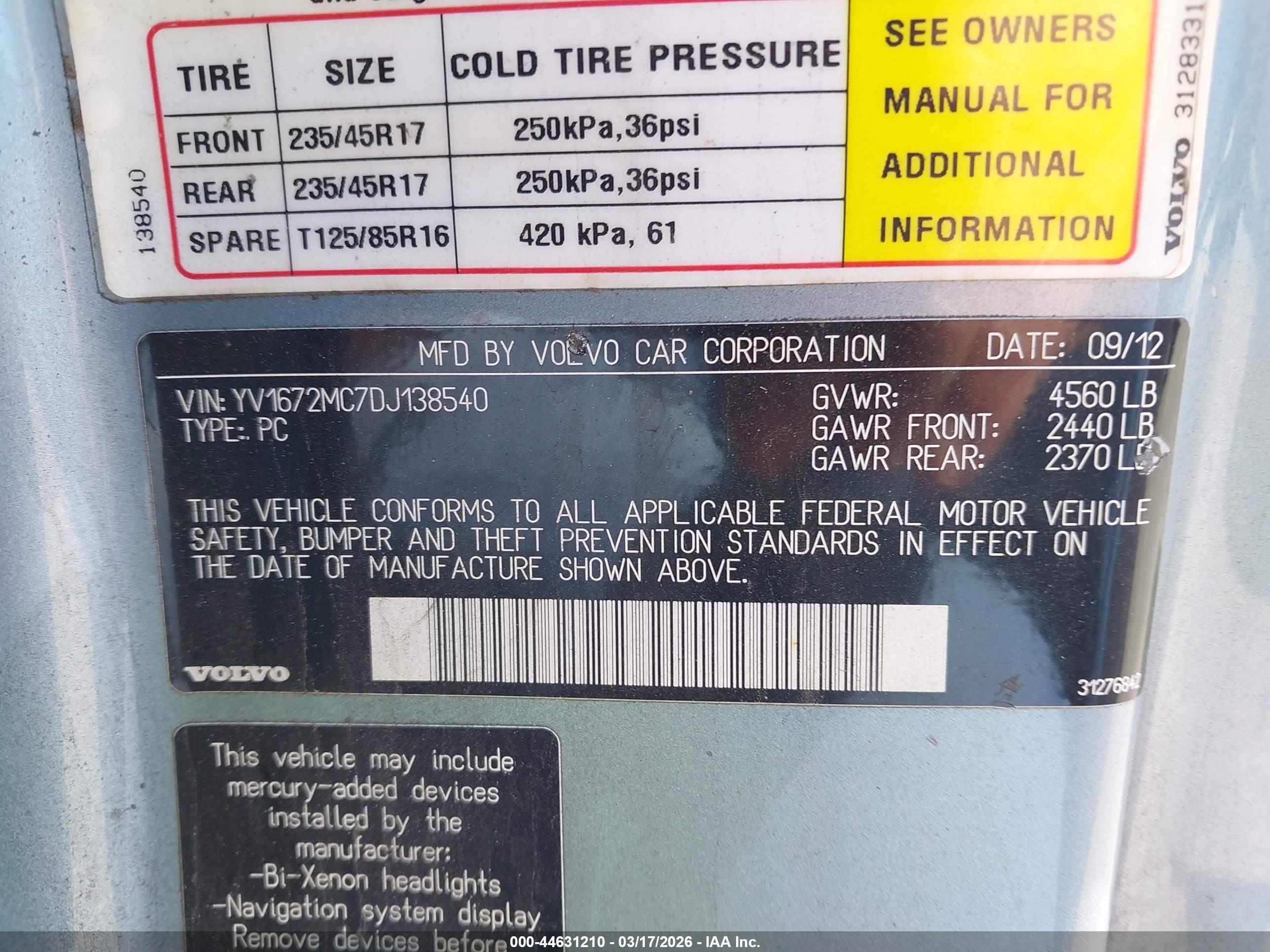 VOLVO C70 image 9