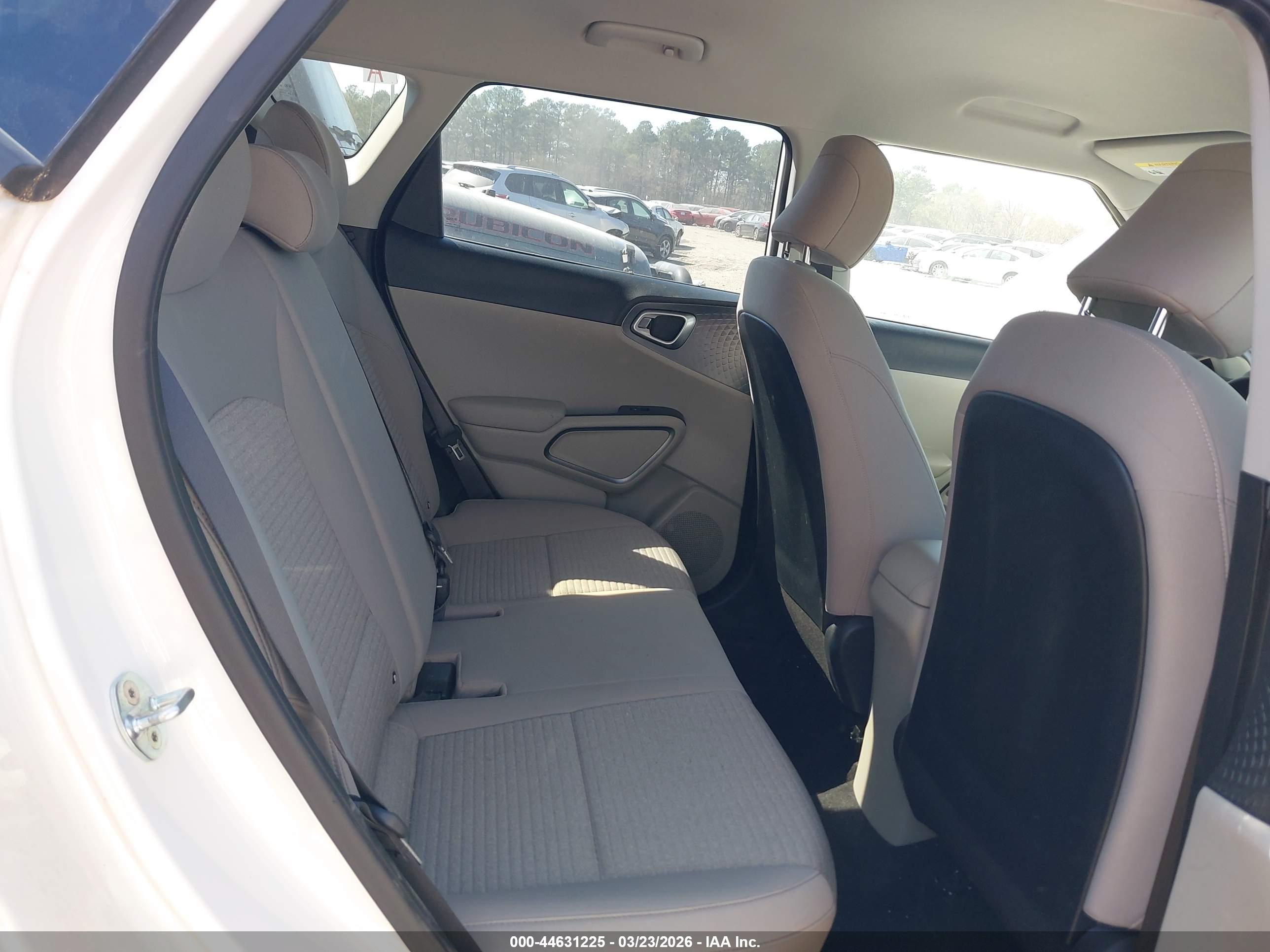 KIA SOUL image 8