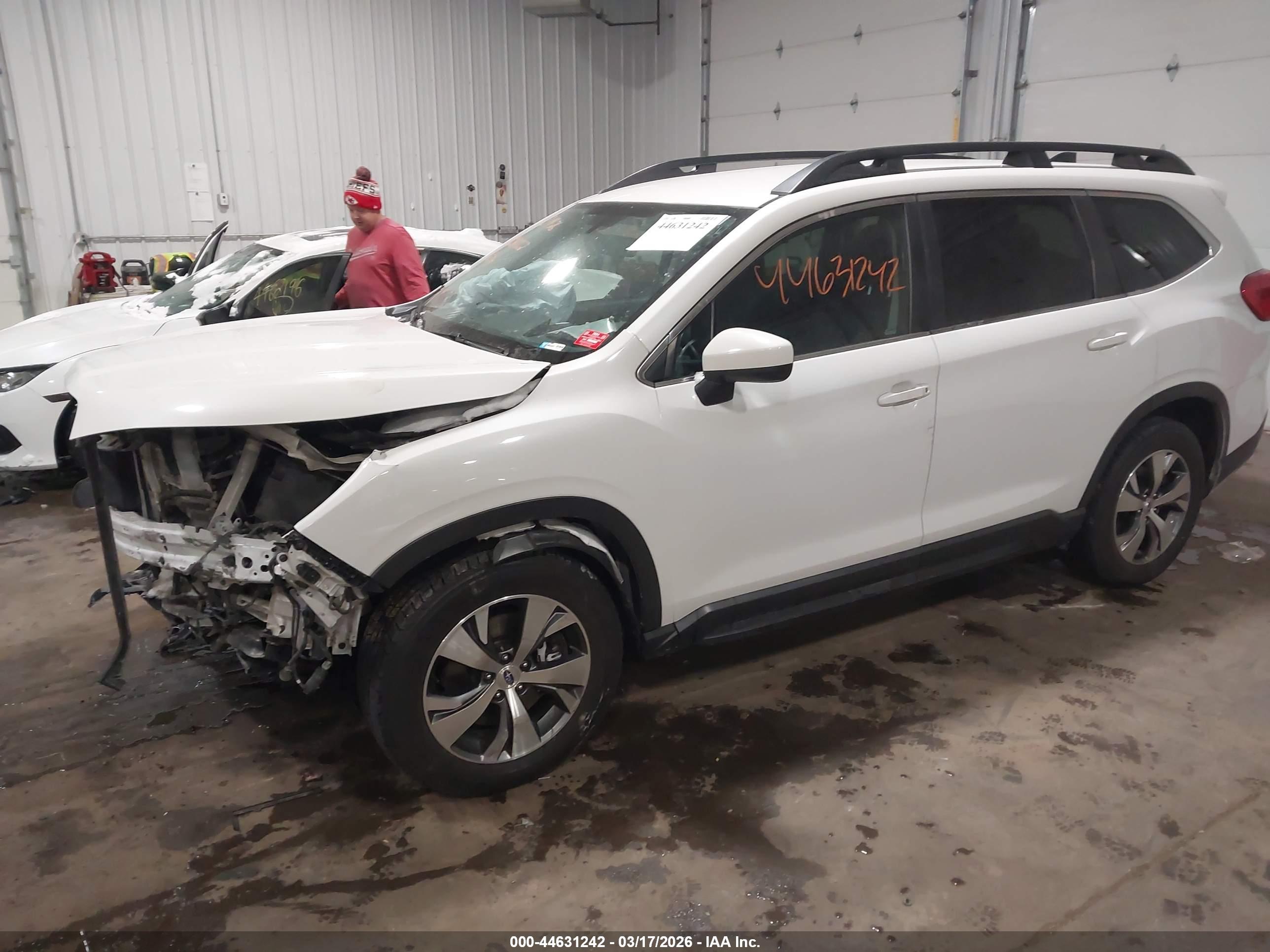 SUBARU ASCENT image 2
