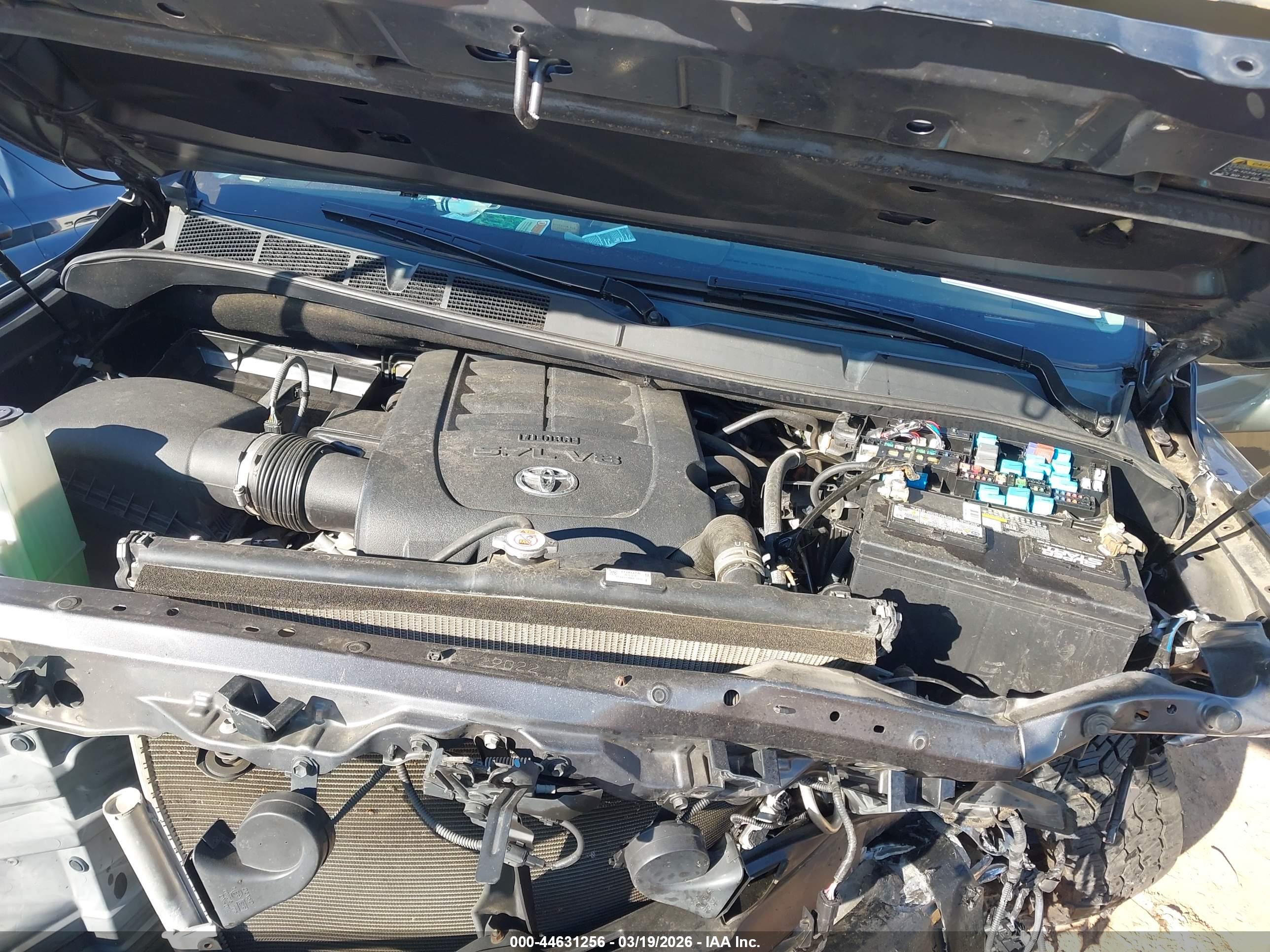 TOYOTA TUNDRA image 10