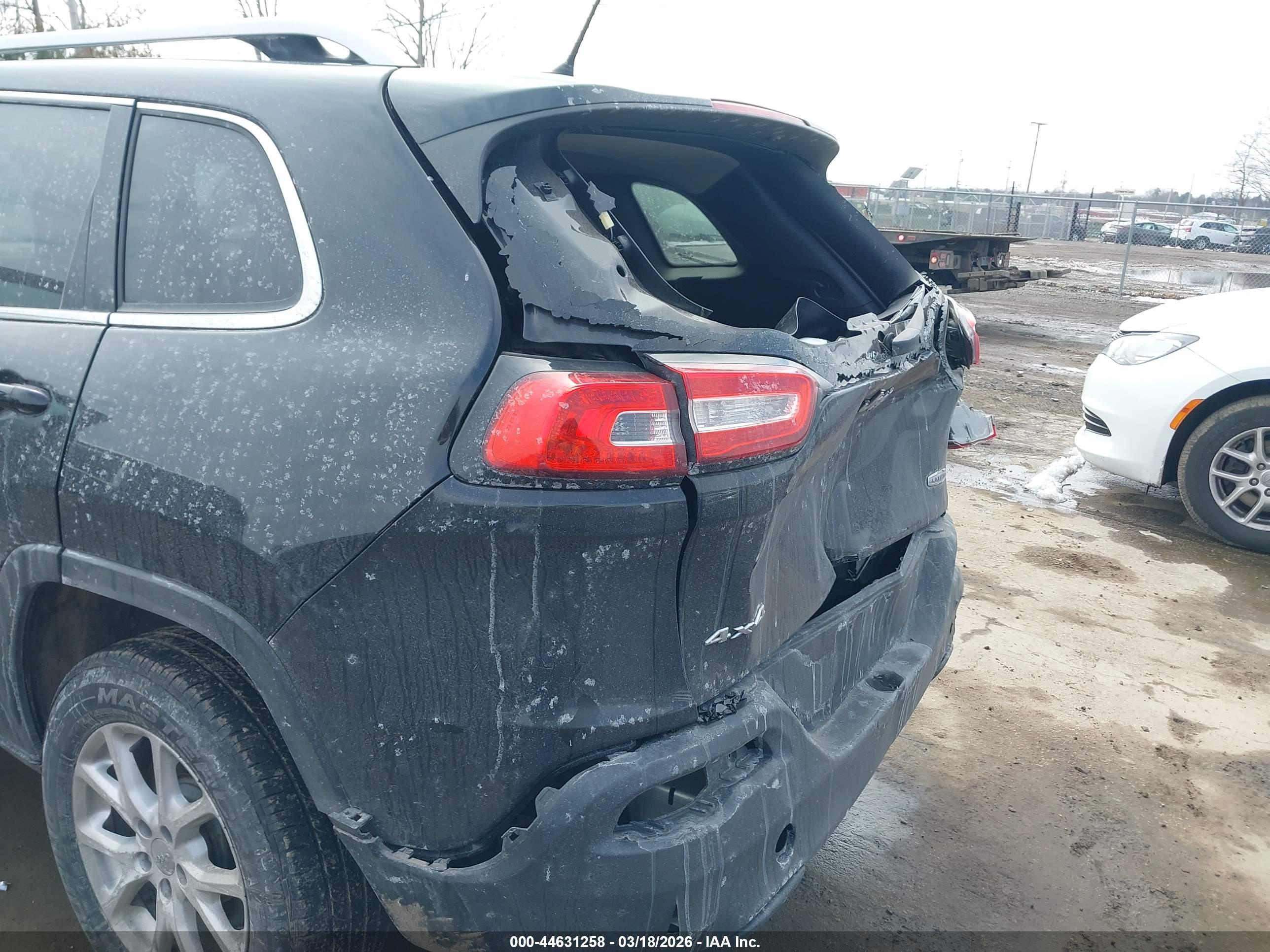 JEEP CHEROKEE image 6