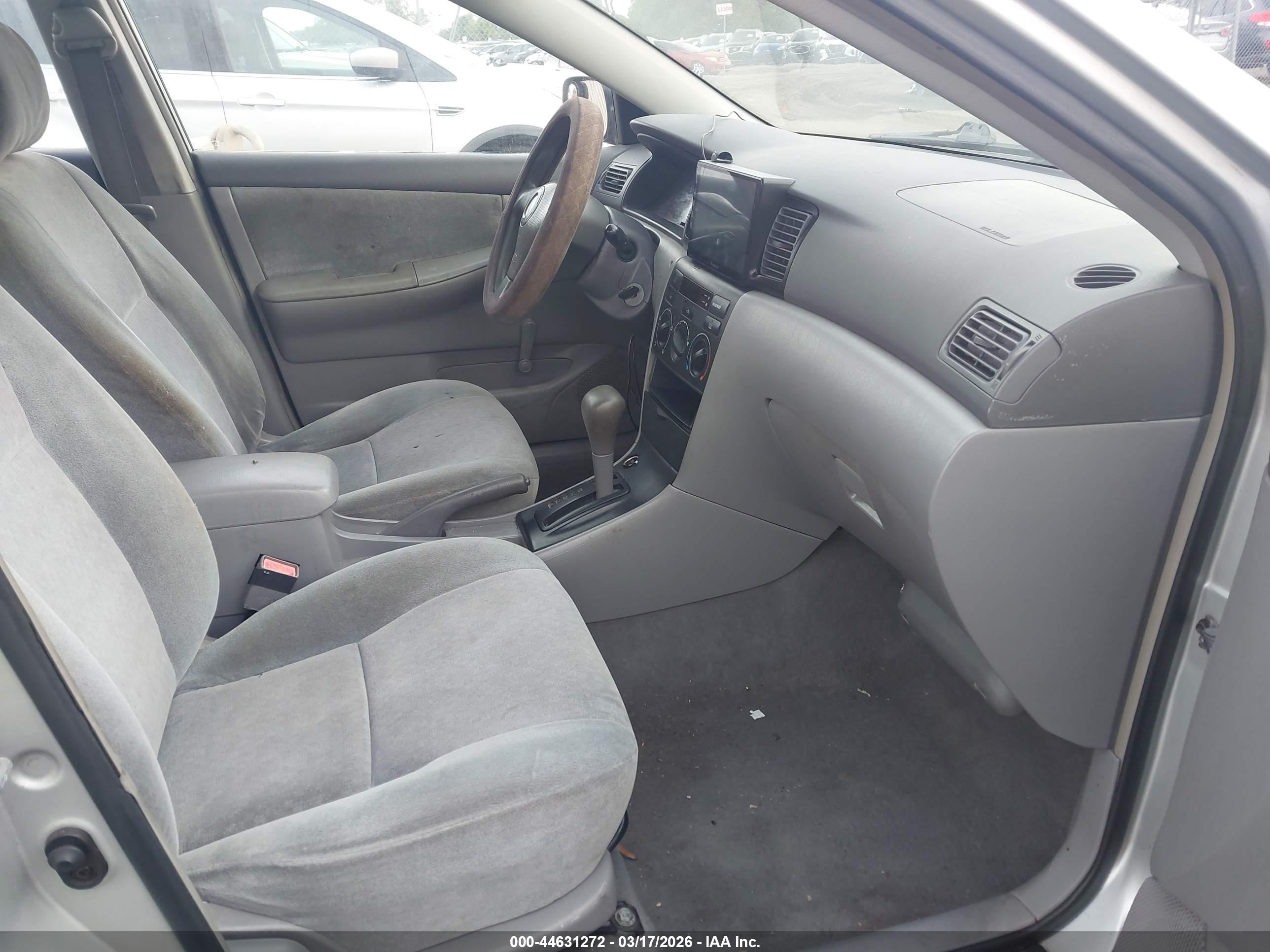 TOYOTA COROLLA image 5