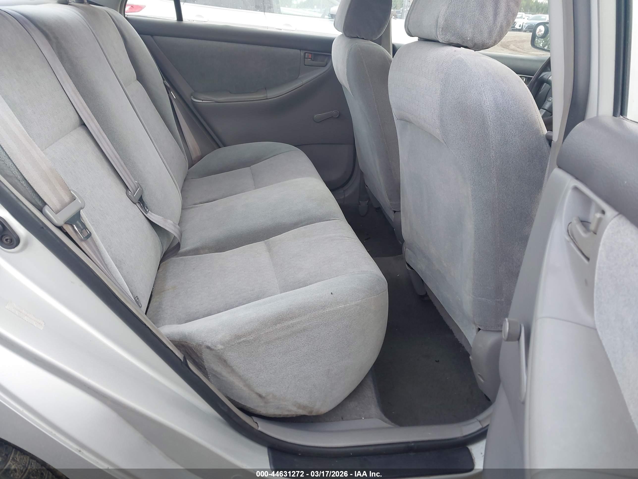 TOYOTA COROLLA image 8