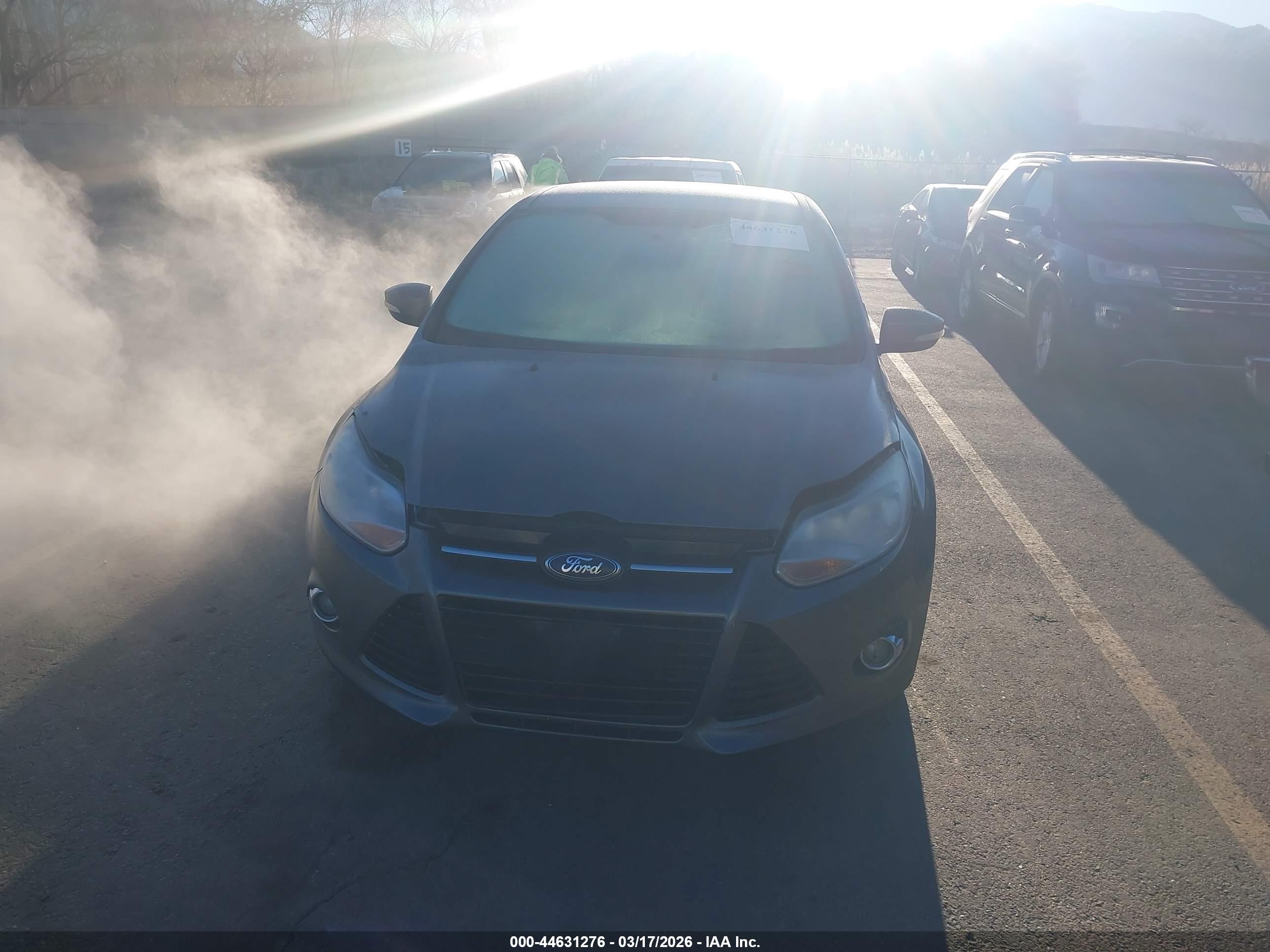 FORD FOCUS image 6