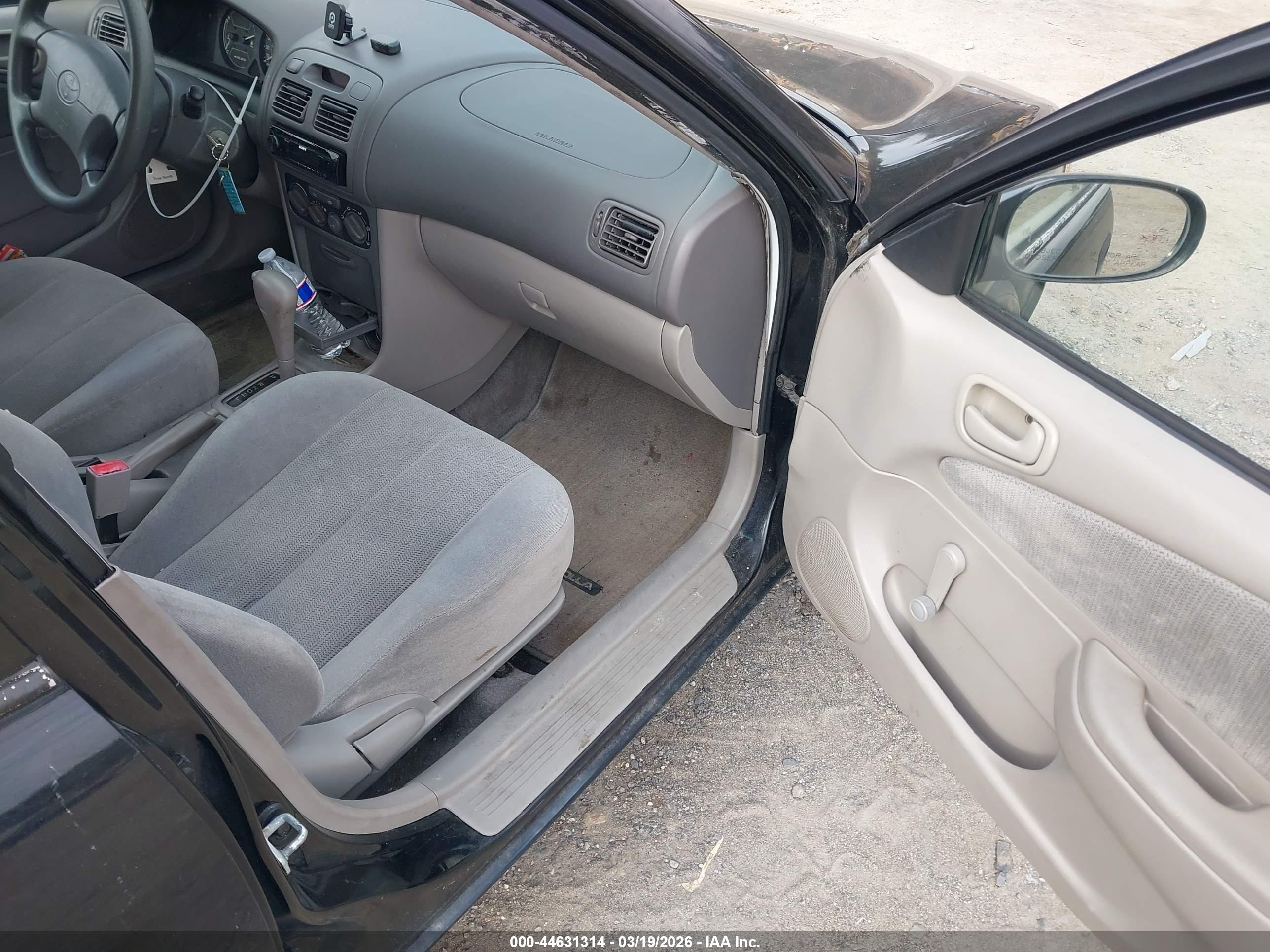 TOYOTA COROLLA image 5