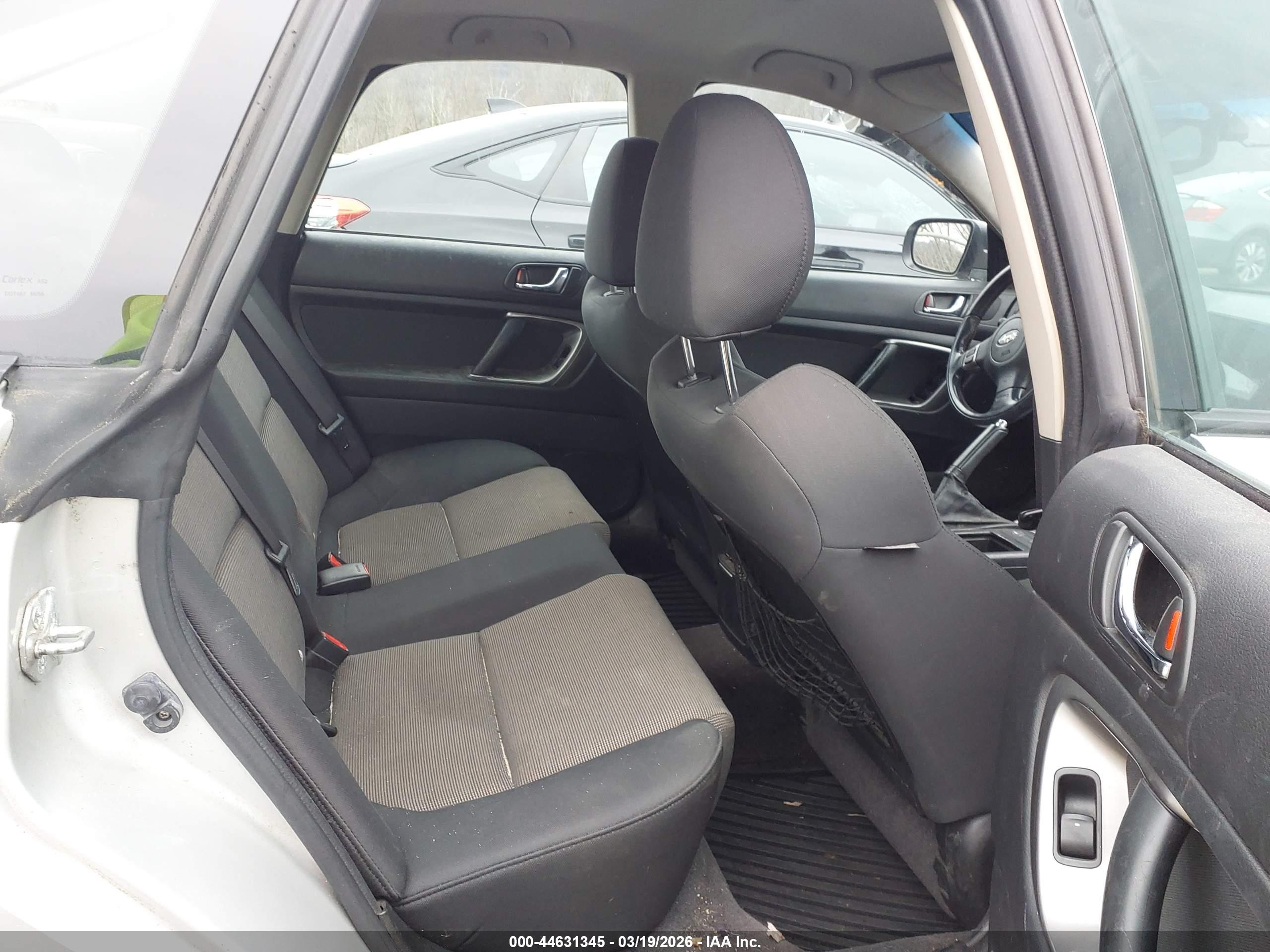 SUBARU LEGACY image 8