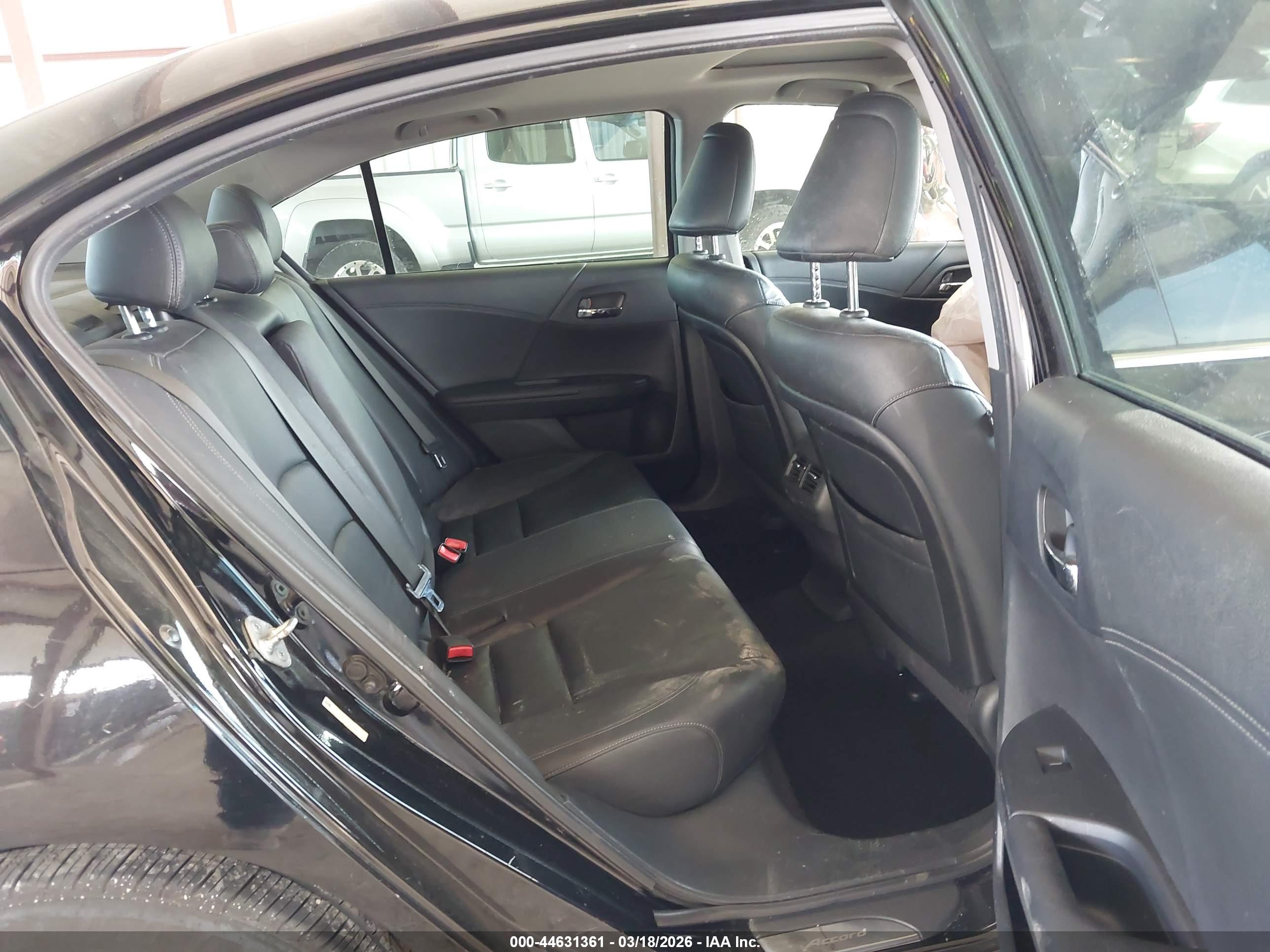 HONDA ACCORD image 8
