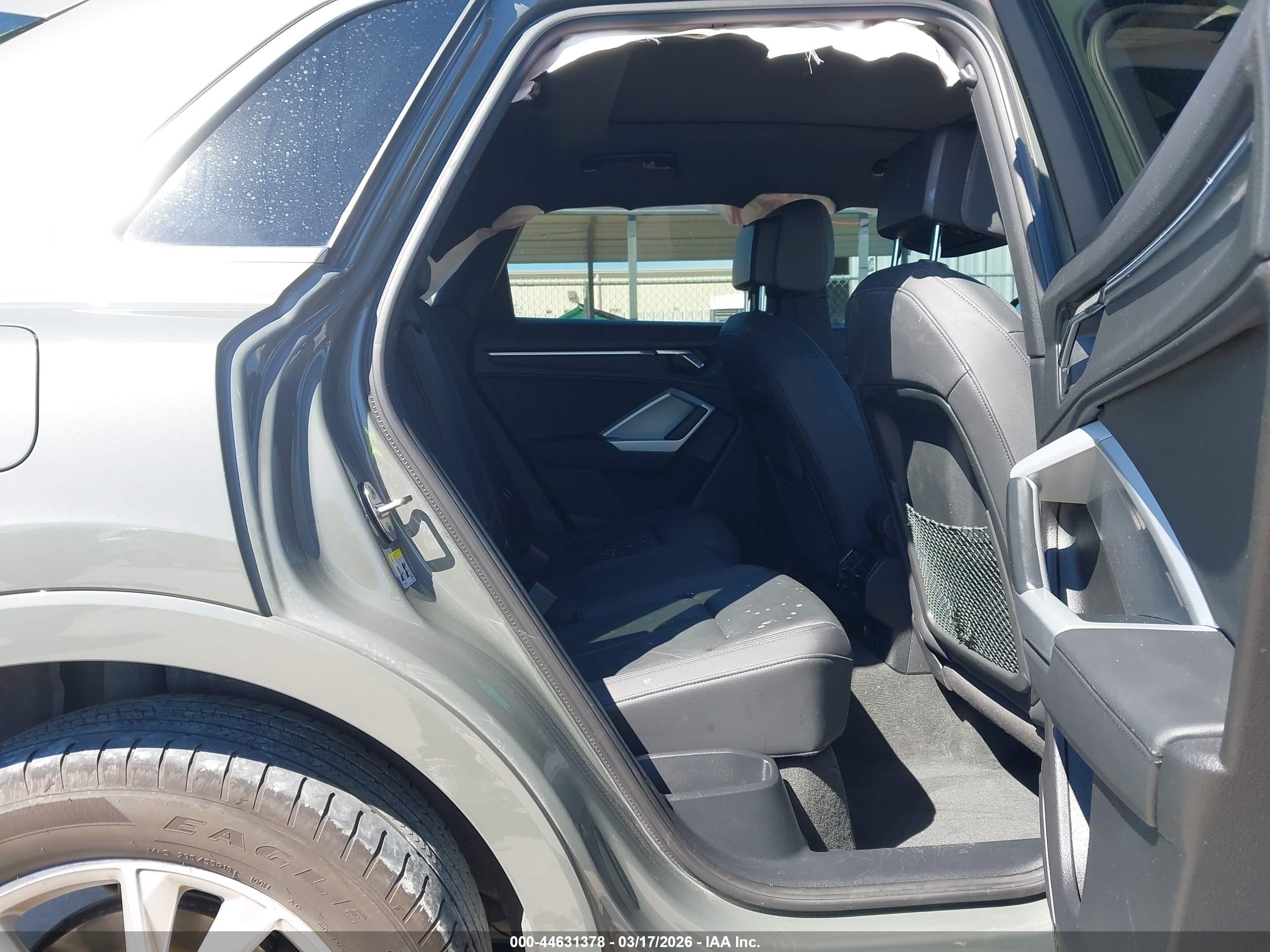 AUDI Q3 image 8
