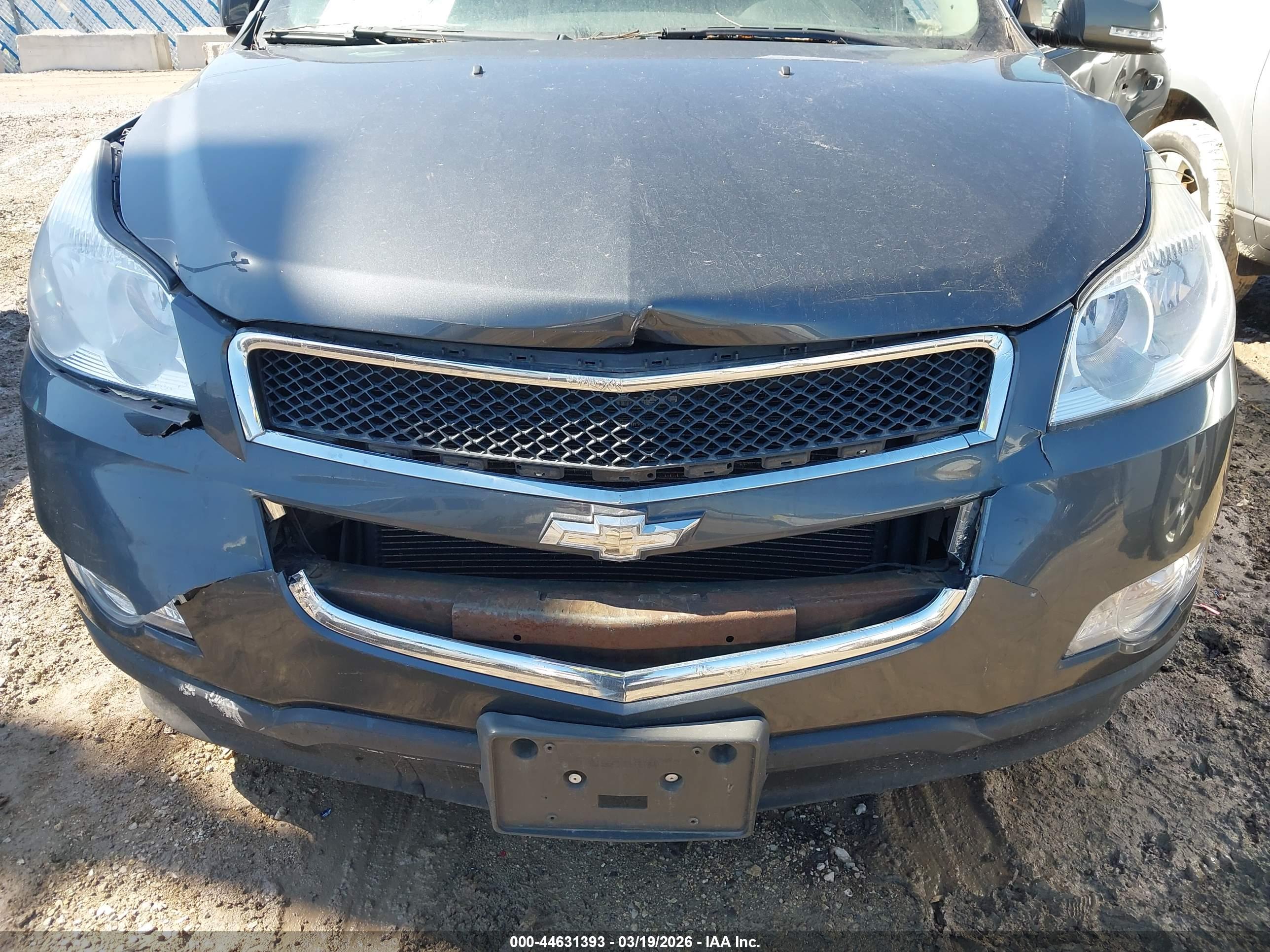 CHEVROLET TRAVERSE image 6