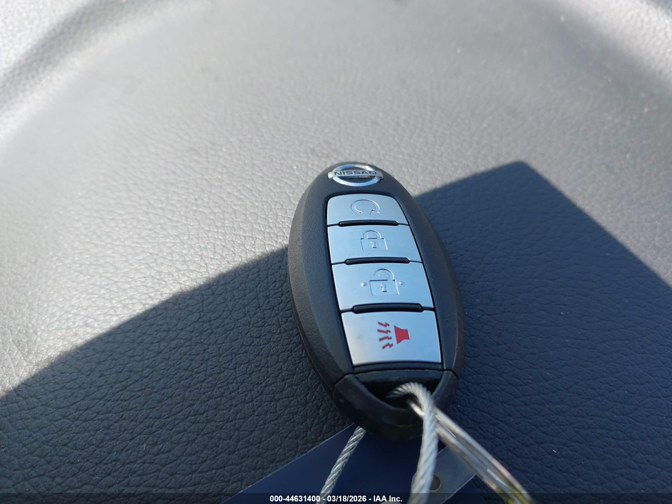 NISSAN ROGUE image 11