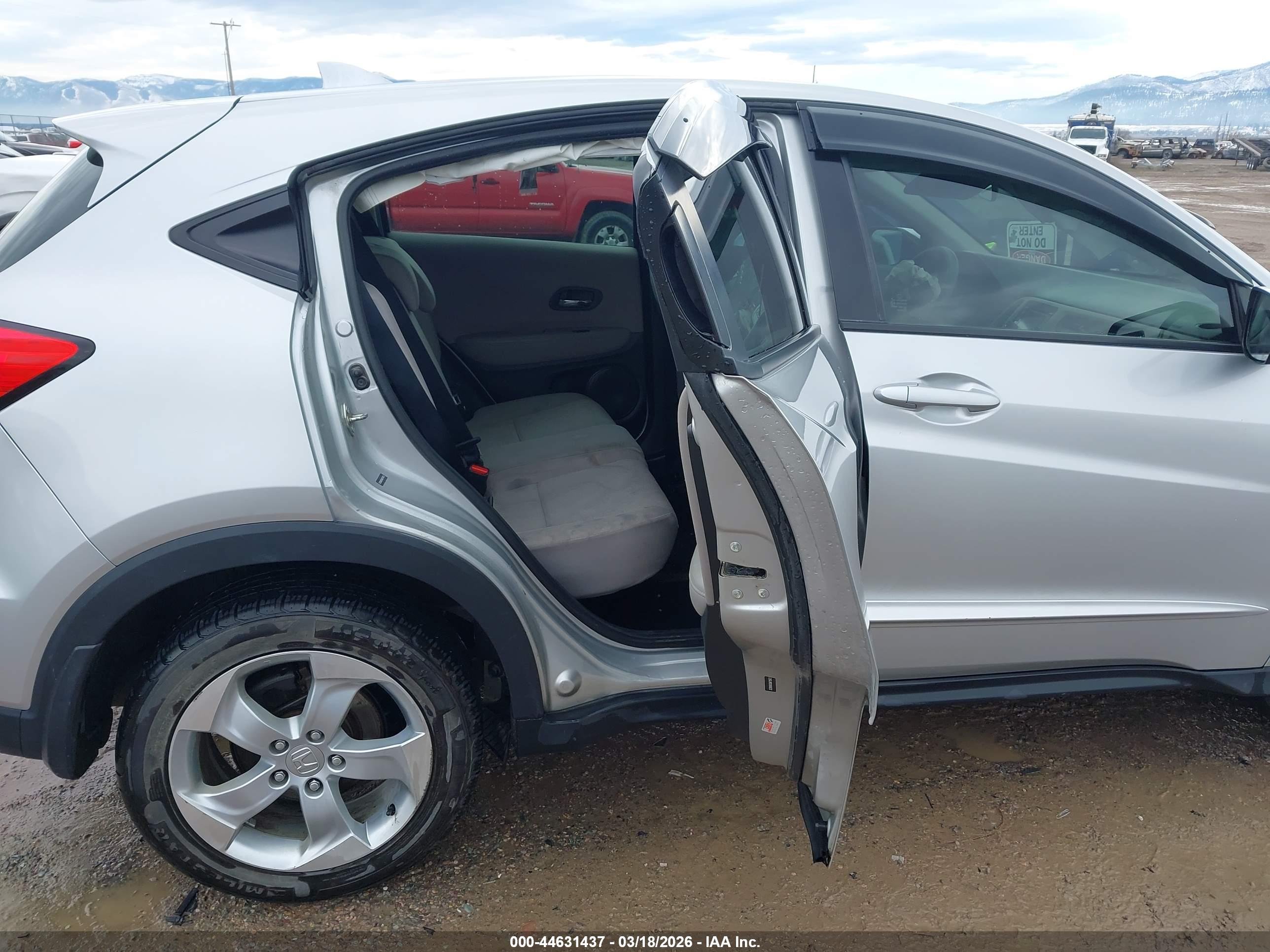 HONDA HR-V image 8